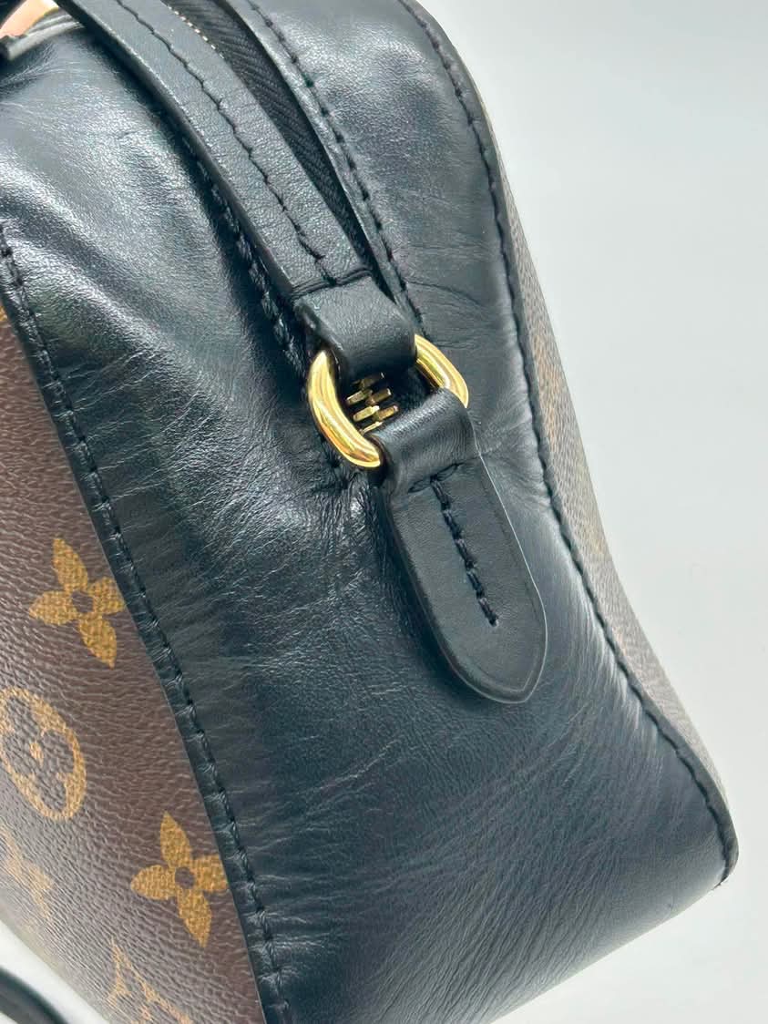 Louis Vuitton Monogram Saintonge Black