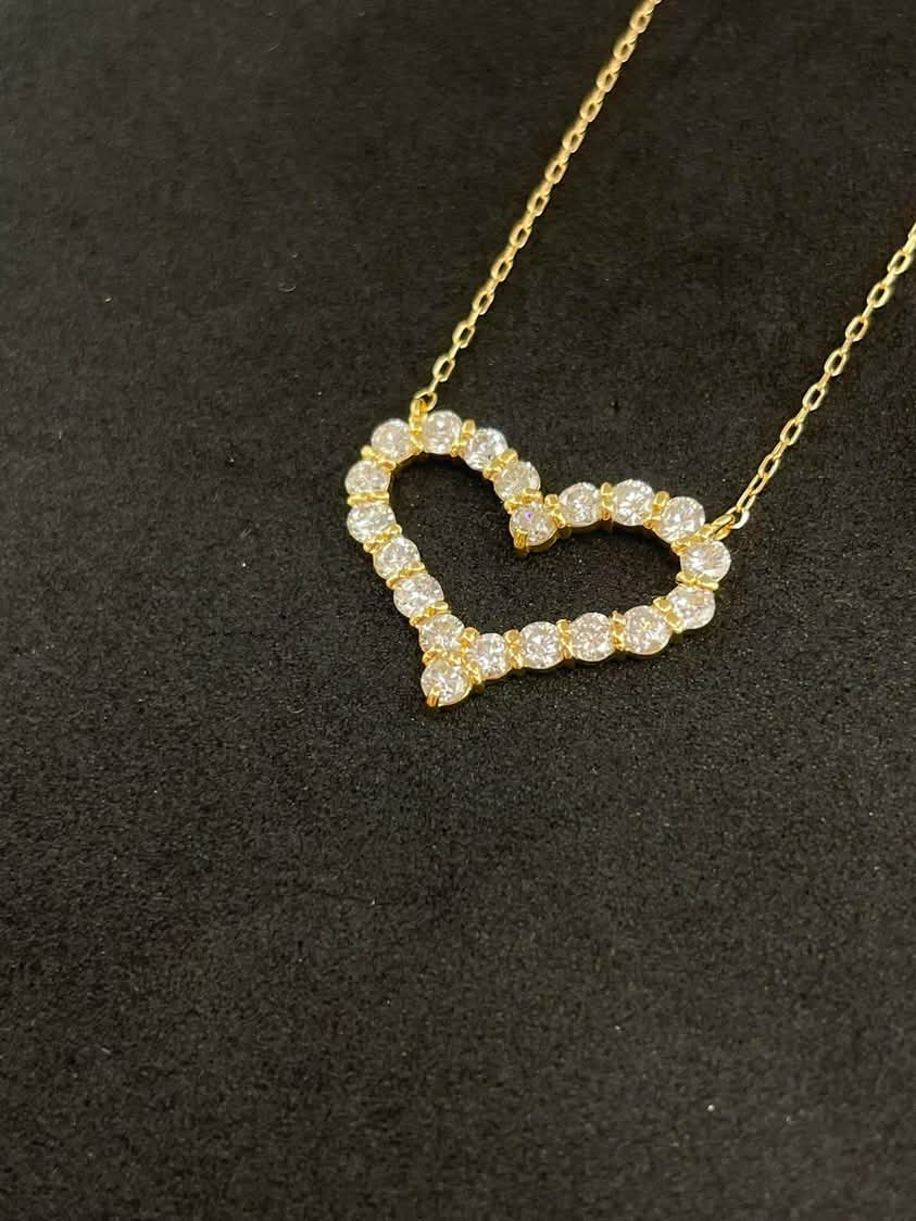 Heart Gold & Diamond Pendant with Chain