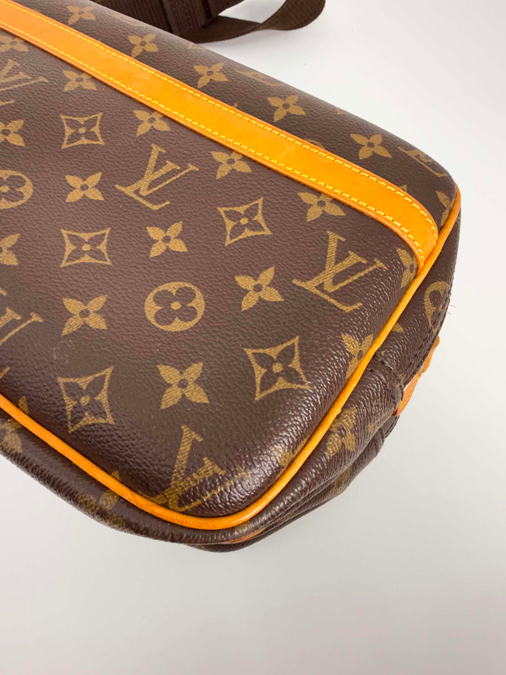 Louis Vuitton Reporter MM in Monogram