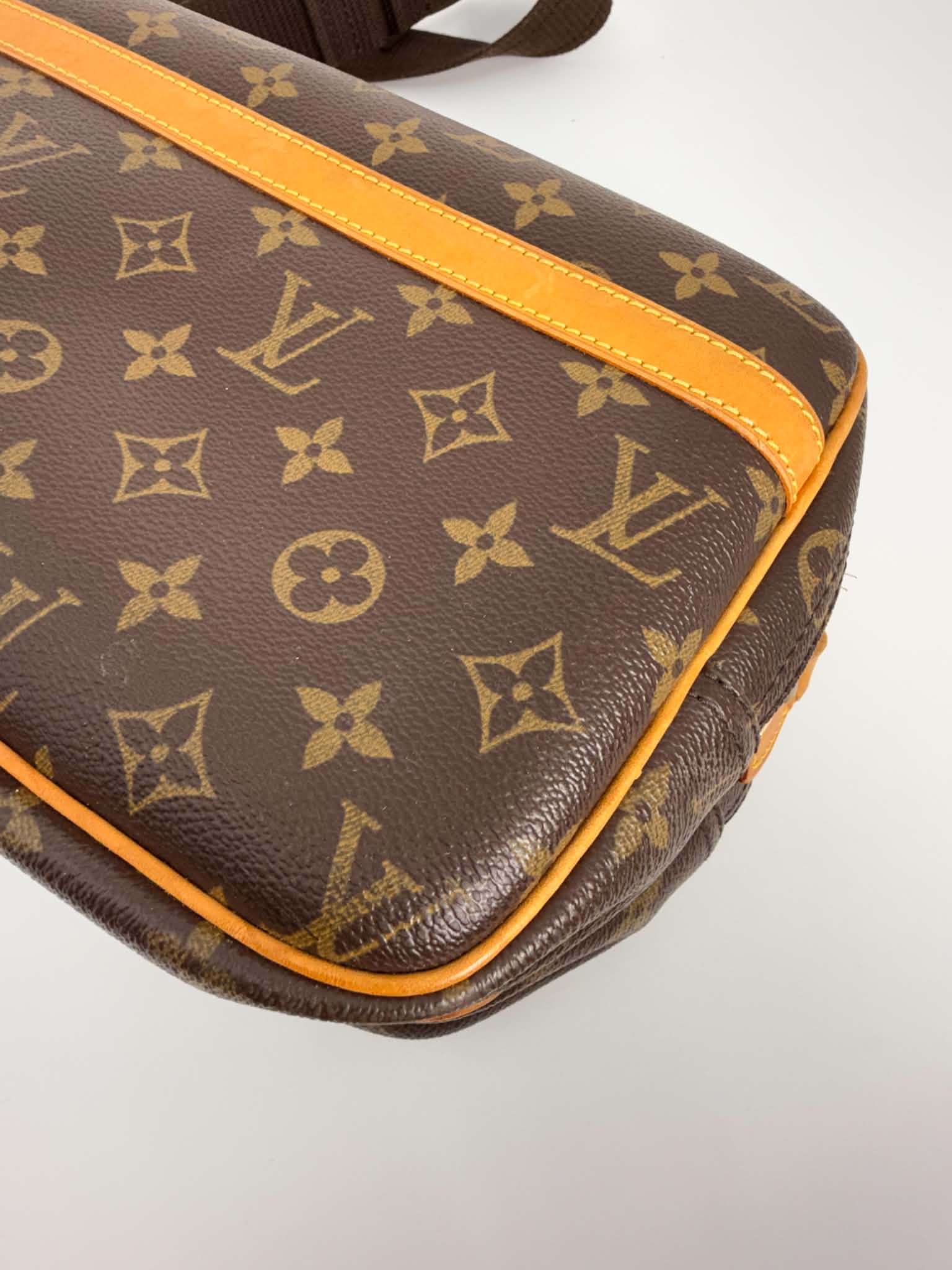 Louis Vuitton Reporter MM in Monogram