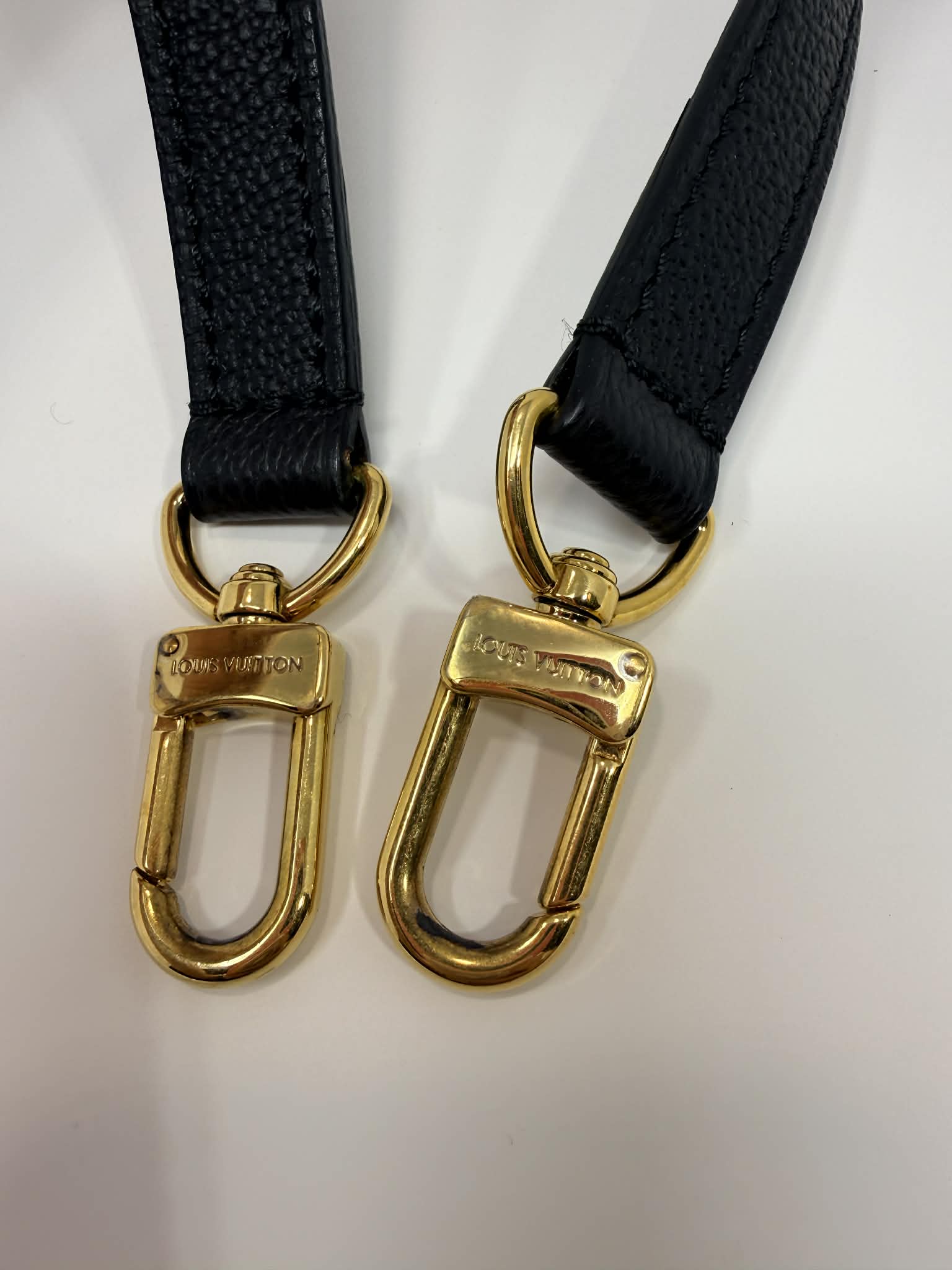 Louis Vuitton Metis Pochette Black Empriente Leather