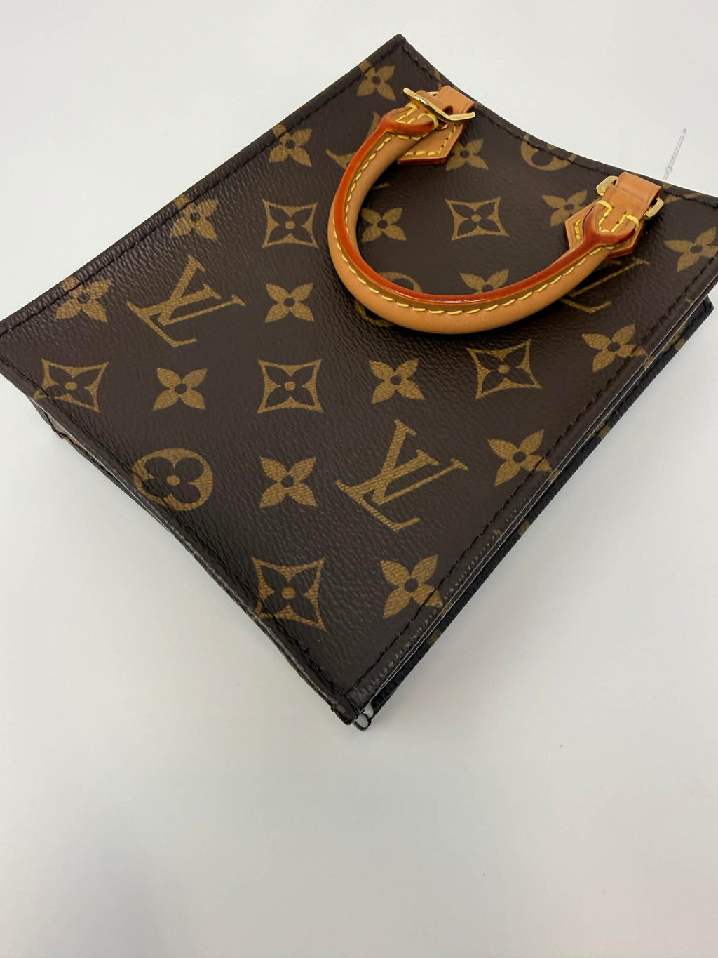 Louis Vuitton Petit Sac Plat Monogram