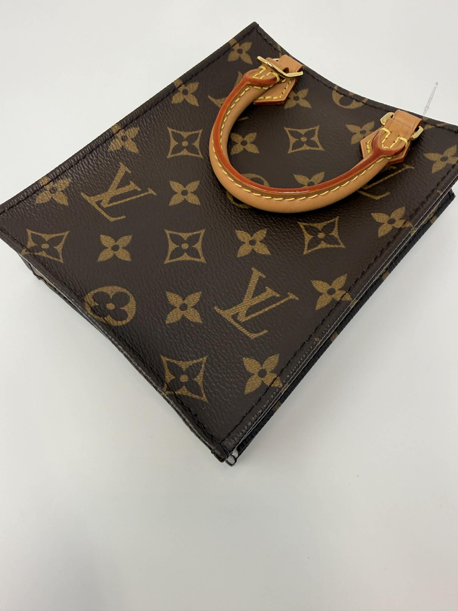 Louis Vuitton Petit Sac Plat Monogram