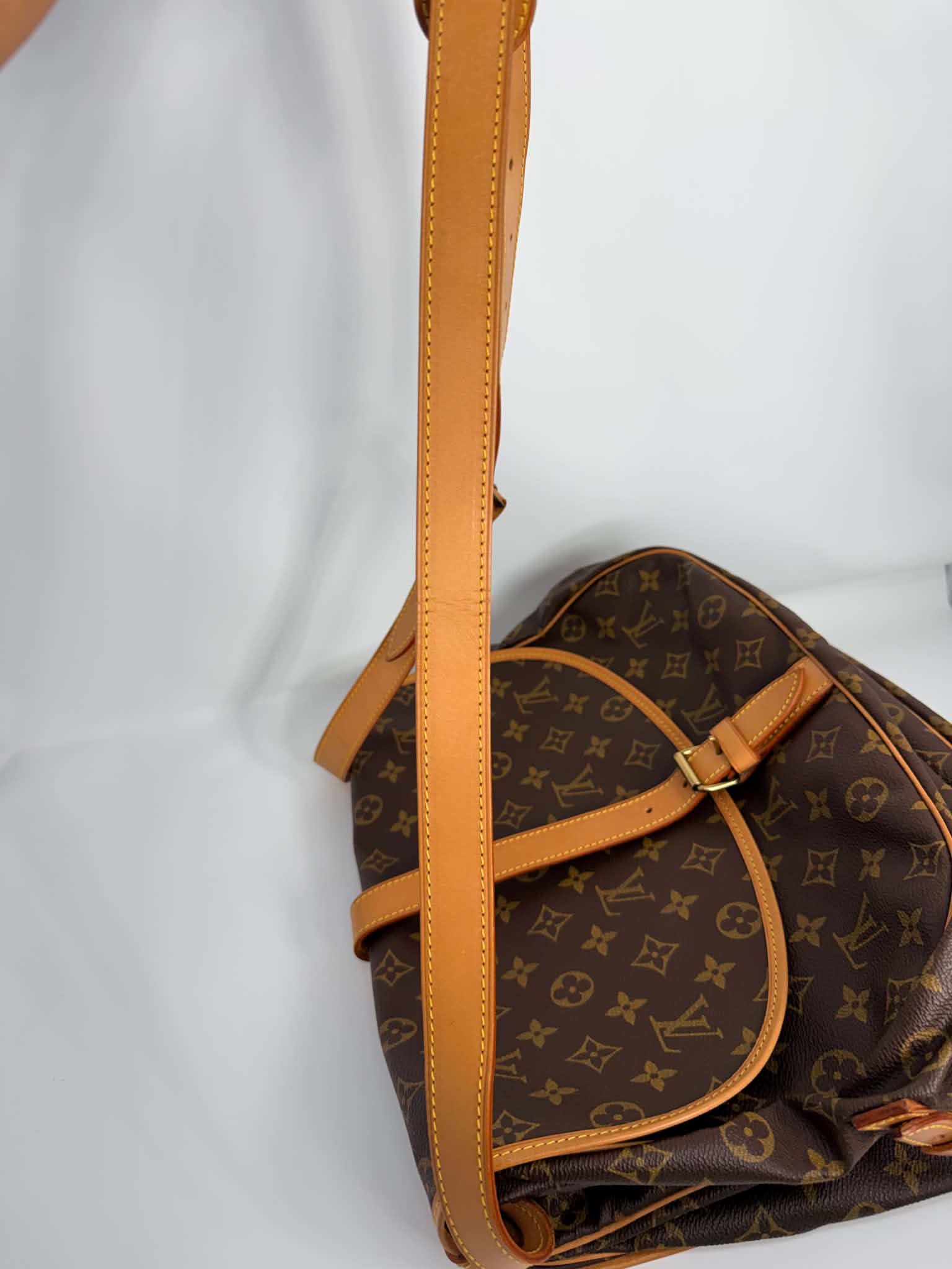 Louis Vuitton Saumar 30 in Monogram