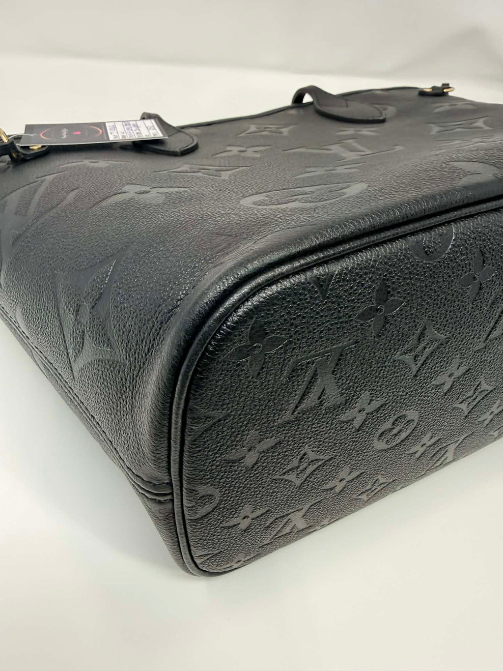 Louis Vuitton Neverfull MM Empreinte Leather Black with Pouch