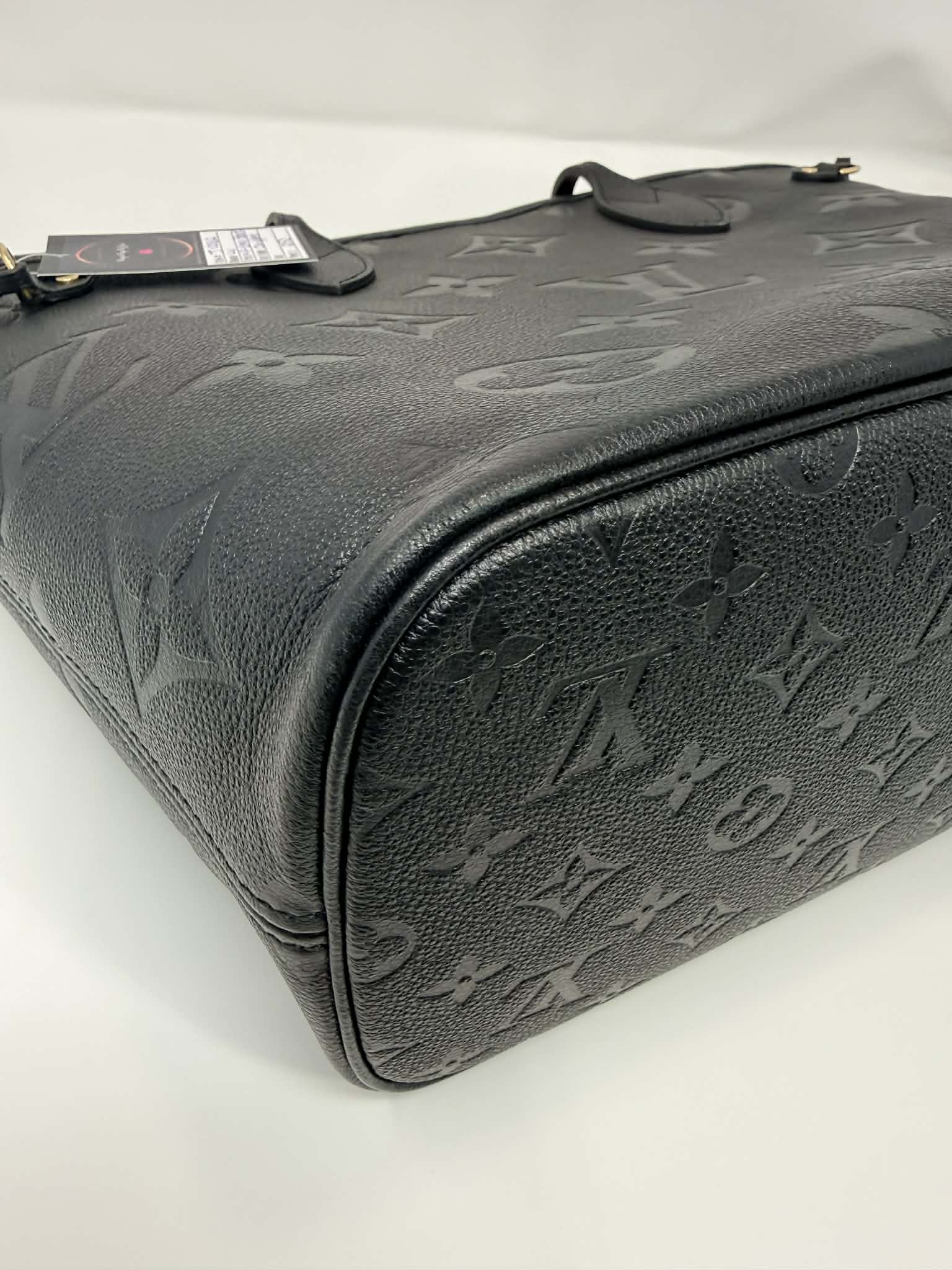 Louis Vuitton Neverfull MM Empreinte Leather Black with Pouch
