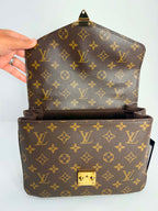 Louis Vuitton Monogram Pochette Metis