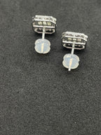 Diamond and Halo in 18K White Gold