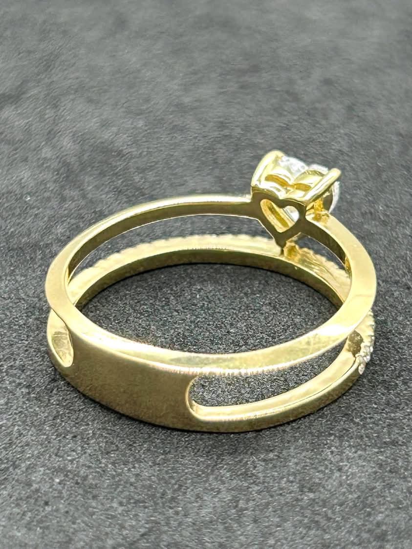 Diamond Heart Double Band Ring in 18K Yellow Gold