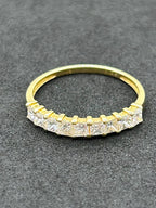 Diamond Ring in 18k Yellow Gold