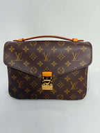 Louis Vuitton Monogram Pochette Metis