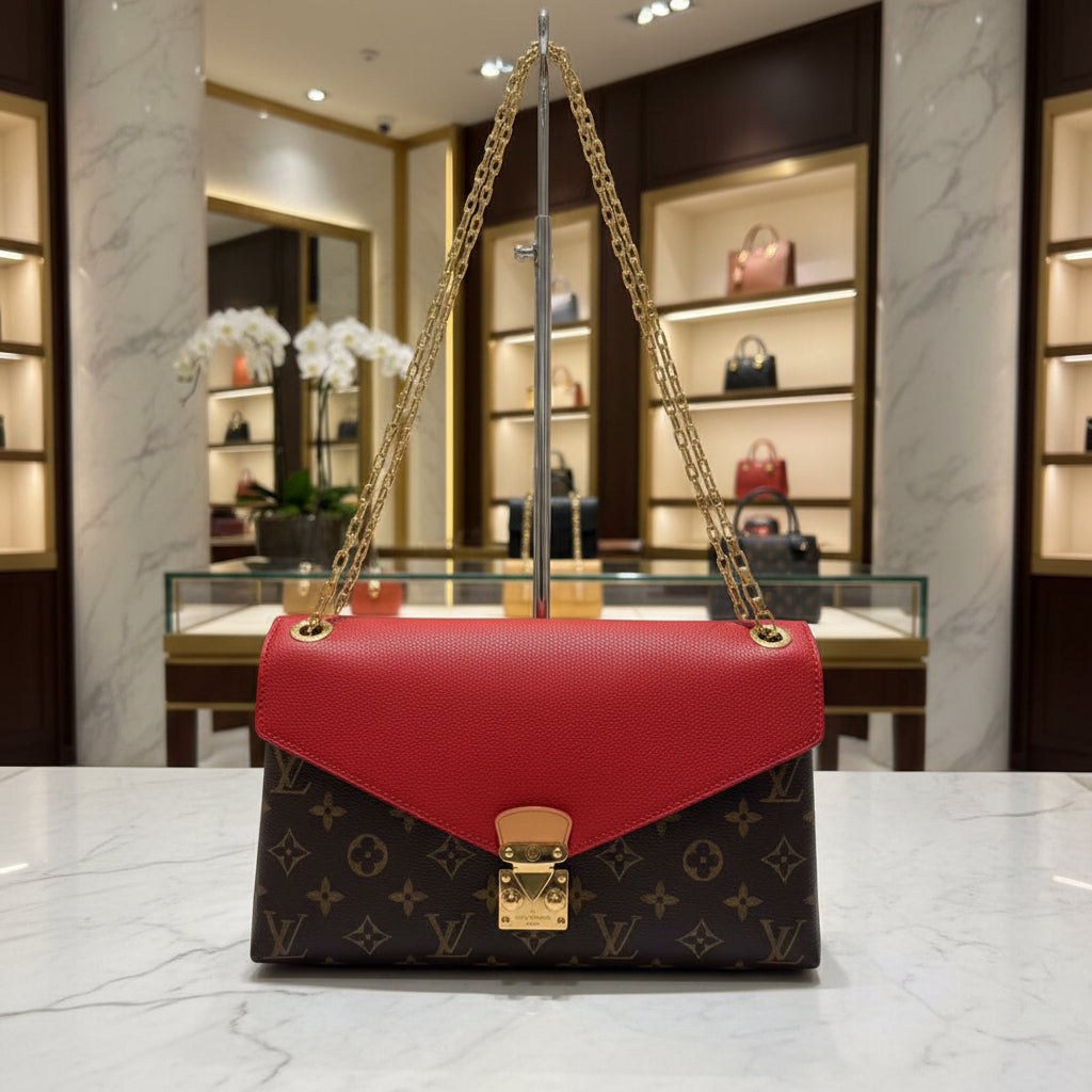 Louis Vuitton Pallas Chain Bag