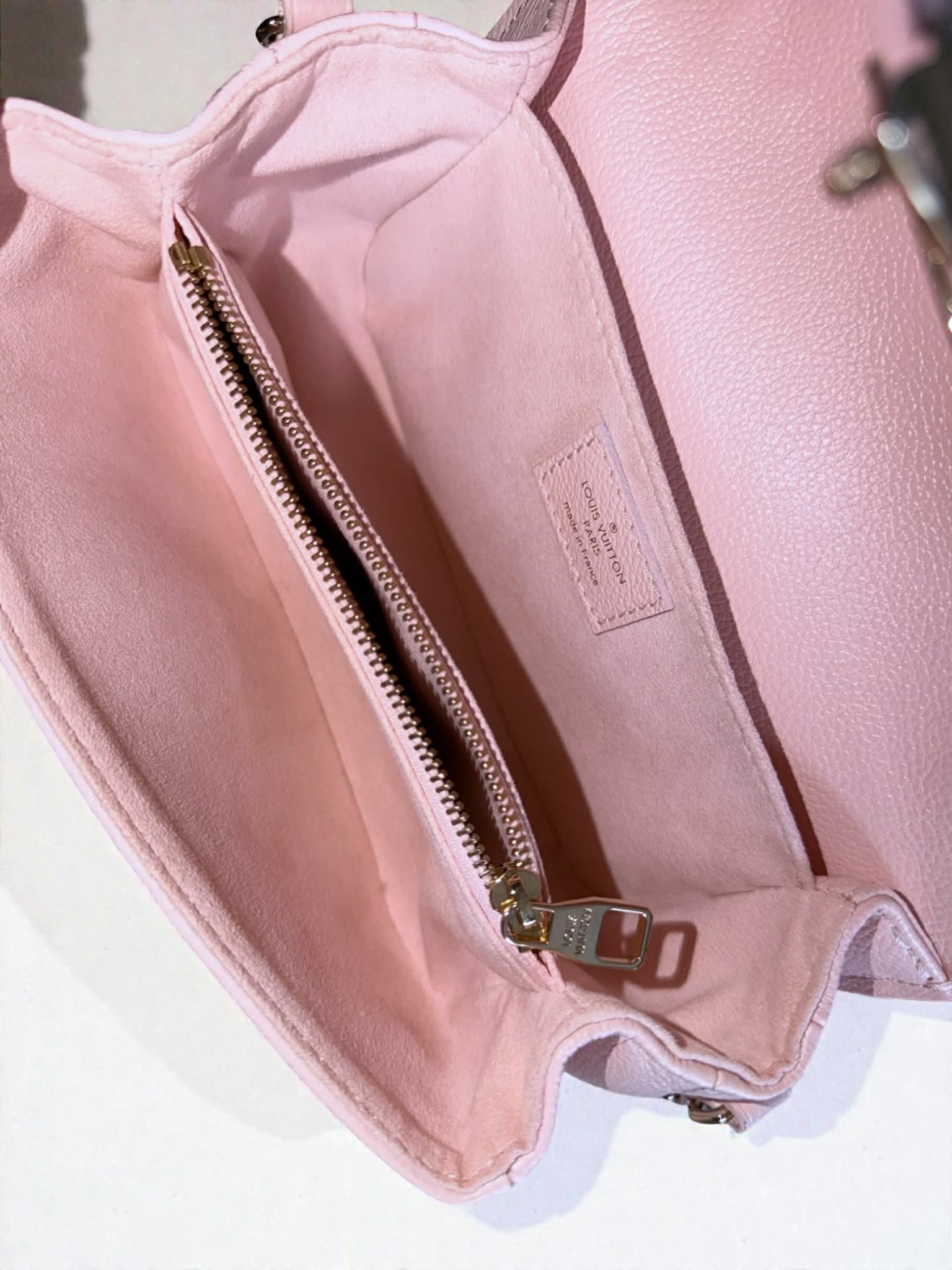 Louis Vuitton Pochette Metis East West Empriente Leather