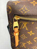 Louis Vuitton Monogram Pochette Metis