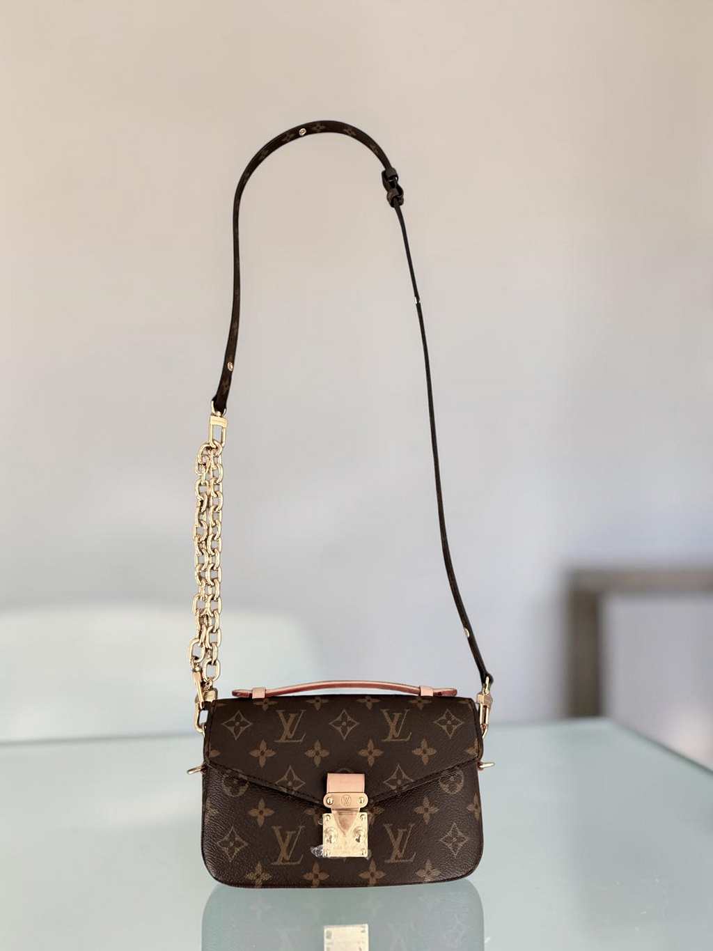 Louis Vuitton Monogram East West Métis