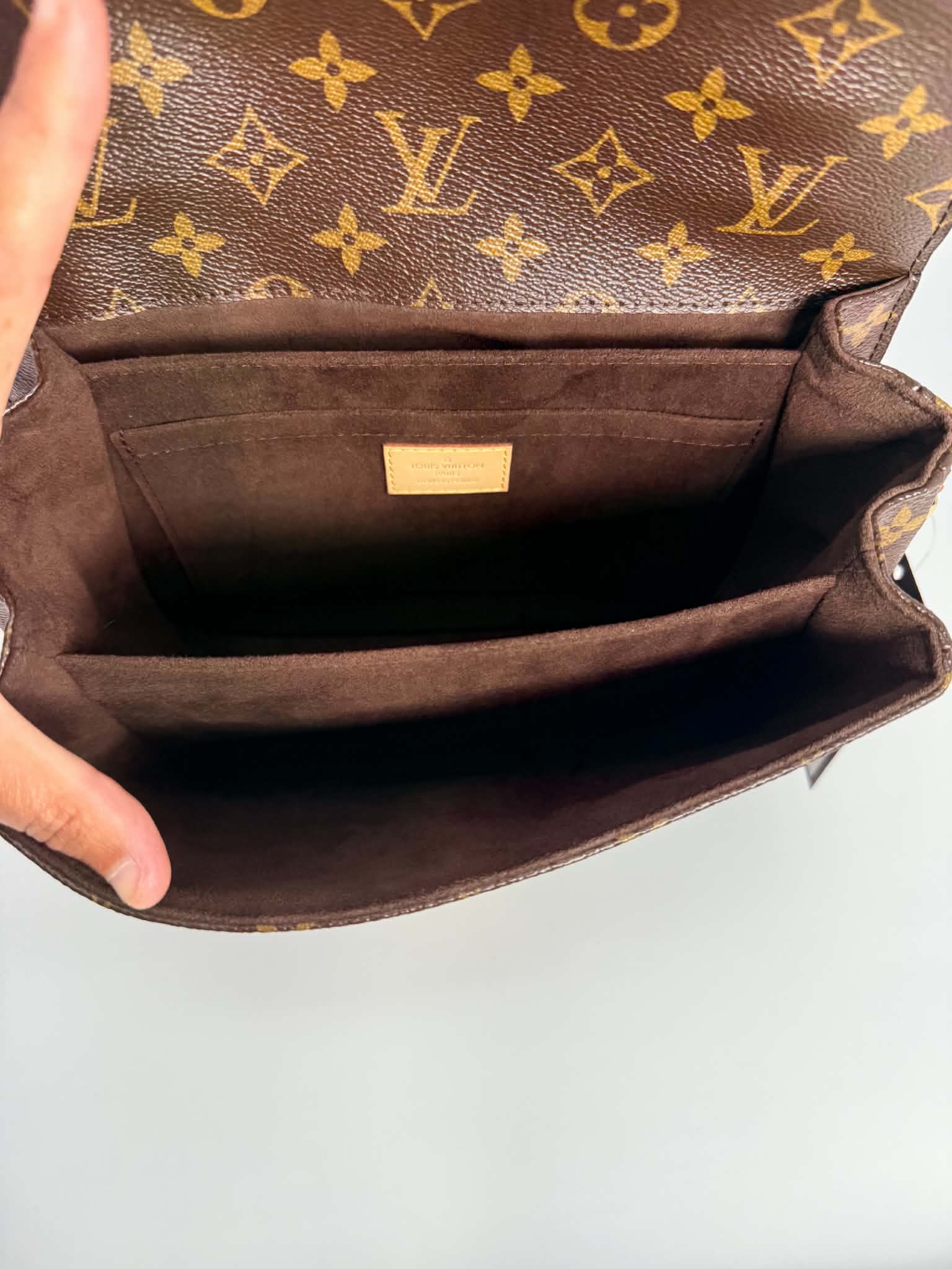 Louis Vuitton Monogram Pochette Metis