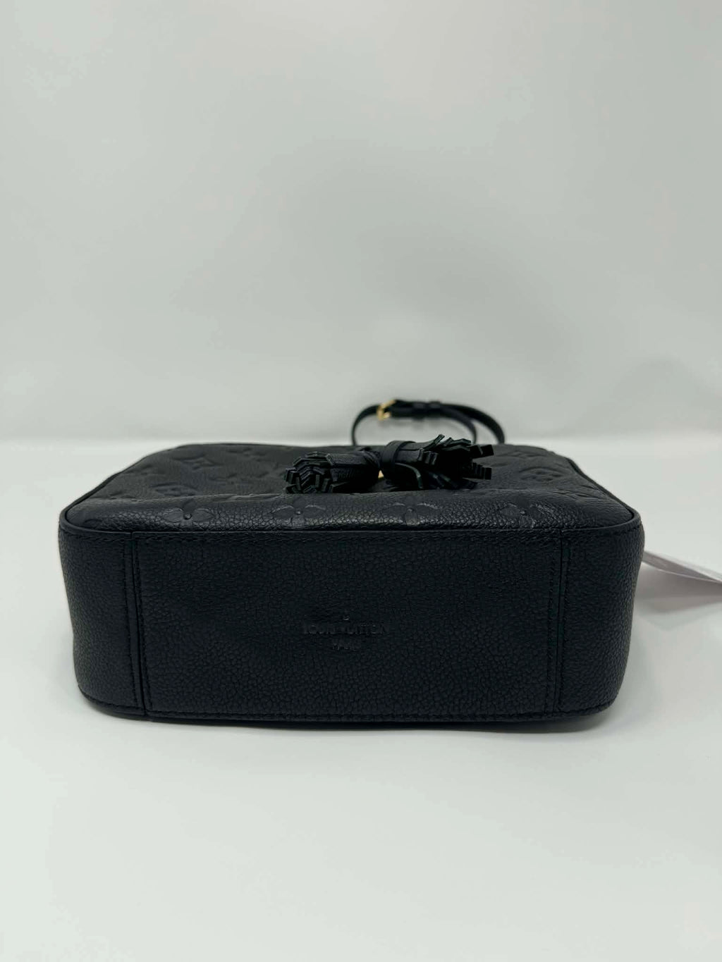 Louis Vuitton Saintonge Black Empreinte Leather