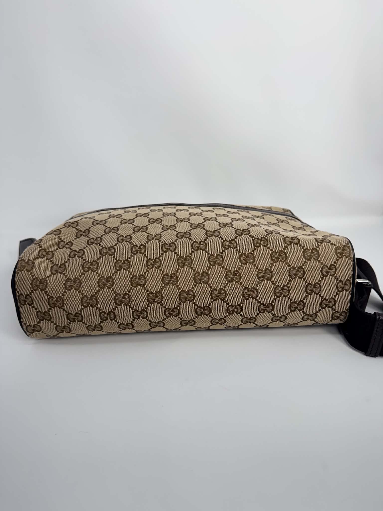 Gucci Messenger Bag
