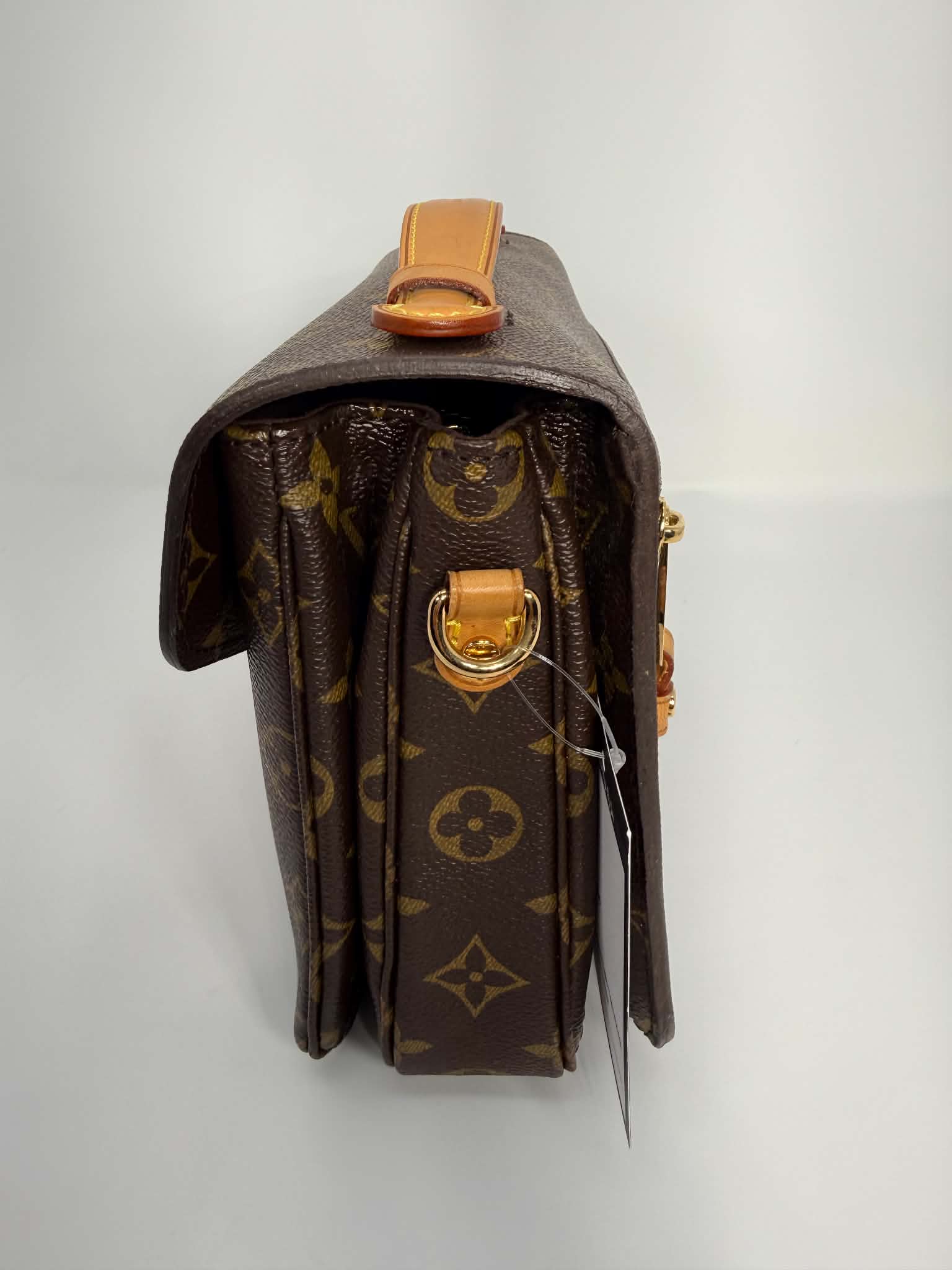 Louis Vuitton Monogram Pochette Metis