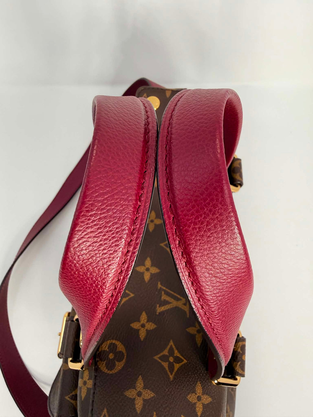 Louis Vuitton Monogram Manhattan NM Raisin