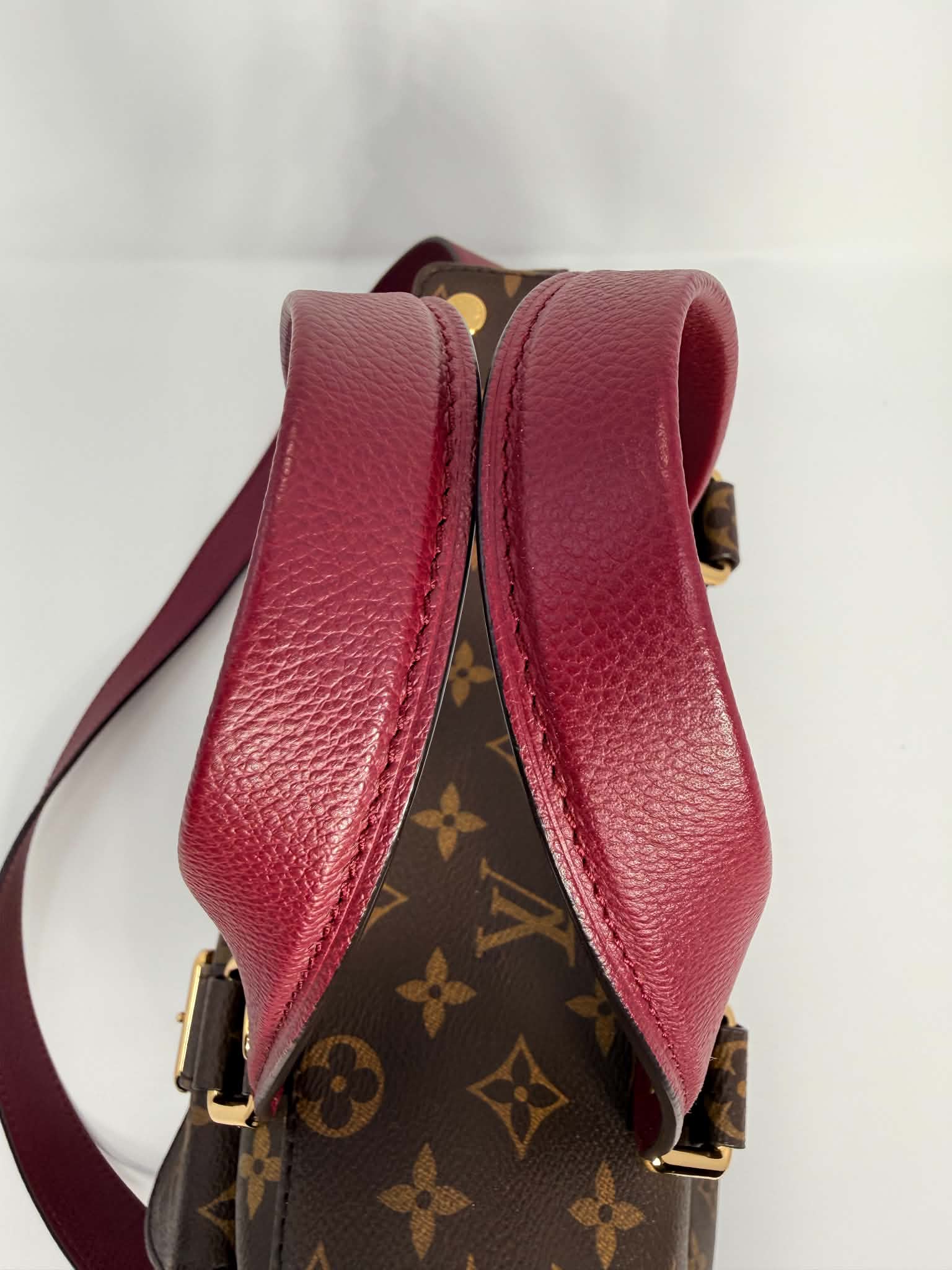 Louis Vuitton Monogram Manhattan NM Raisin