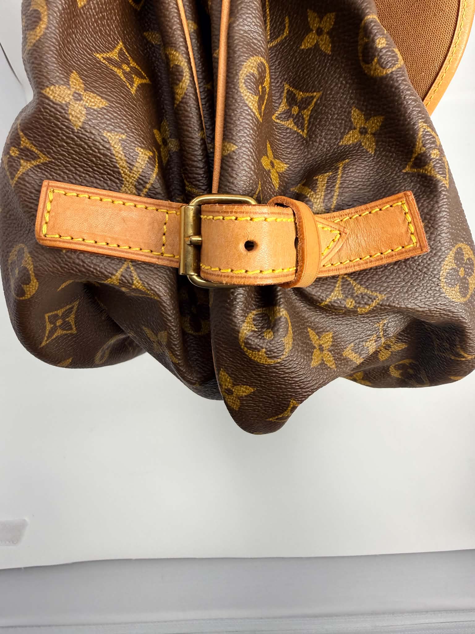 Louis Vuitton Saumar 30 in Monogram