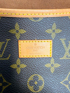 Louis Vuitton Saumar 30 in Monogram