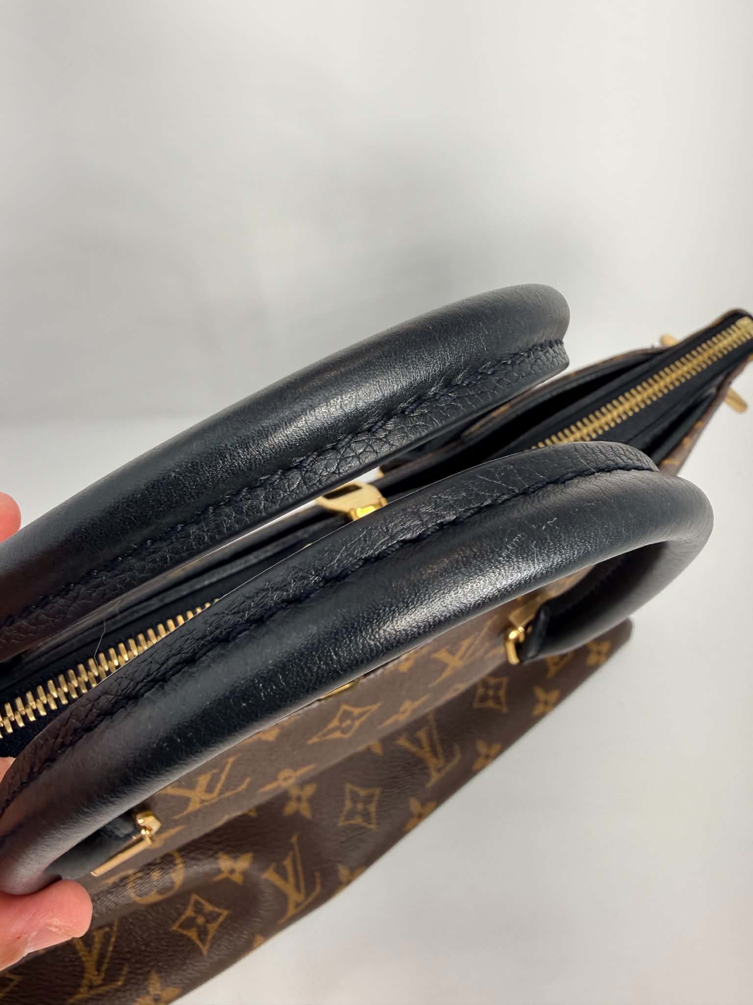 Louis Vuitton Pallas Noir MM