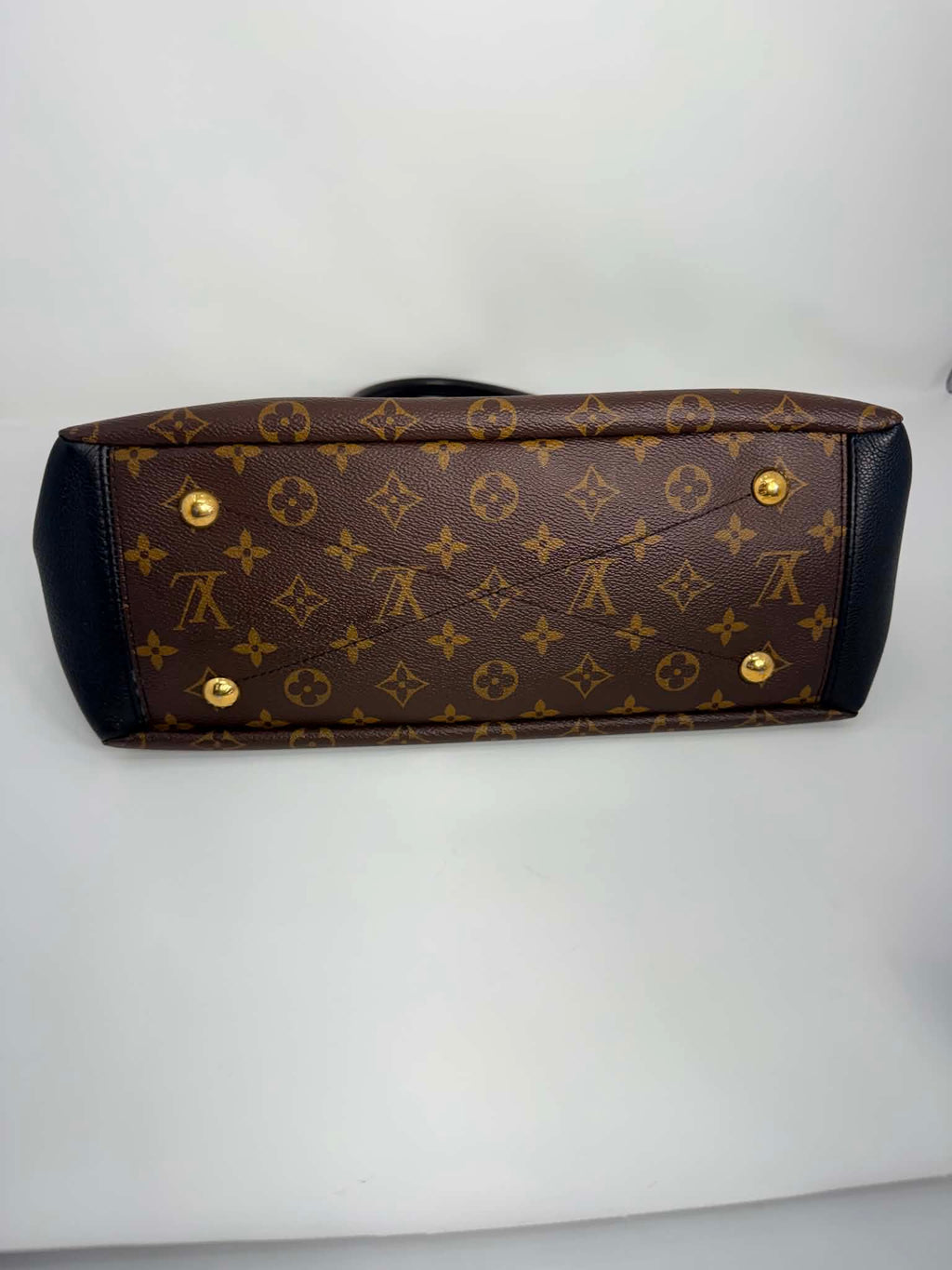 Louis Vuitton Pallas Noir MM