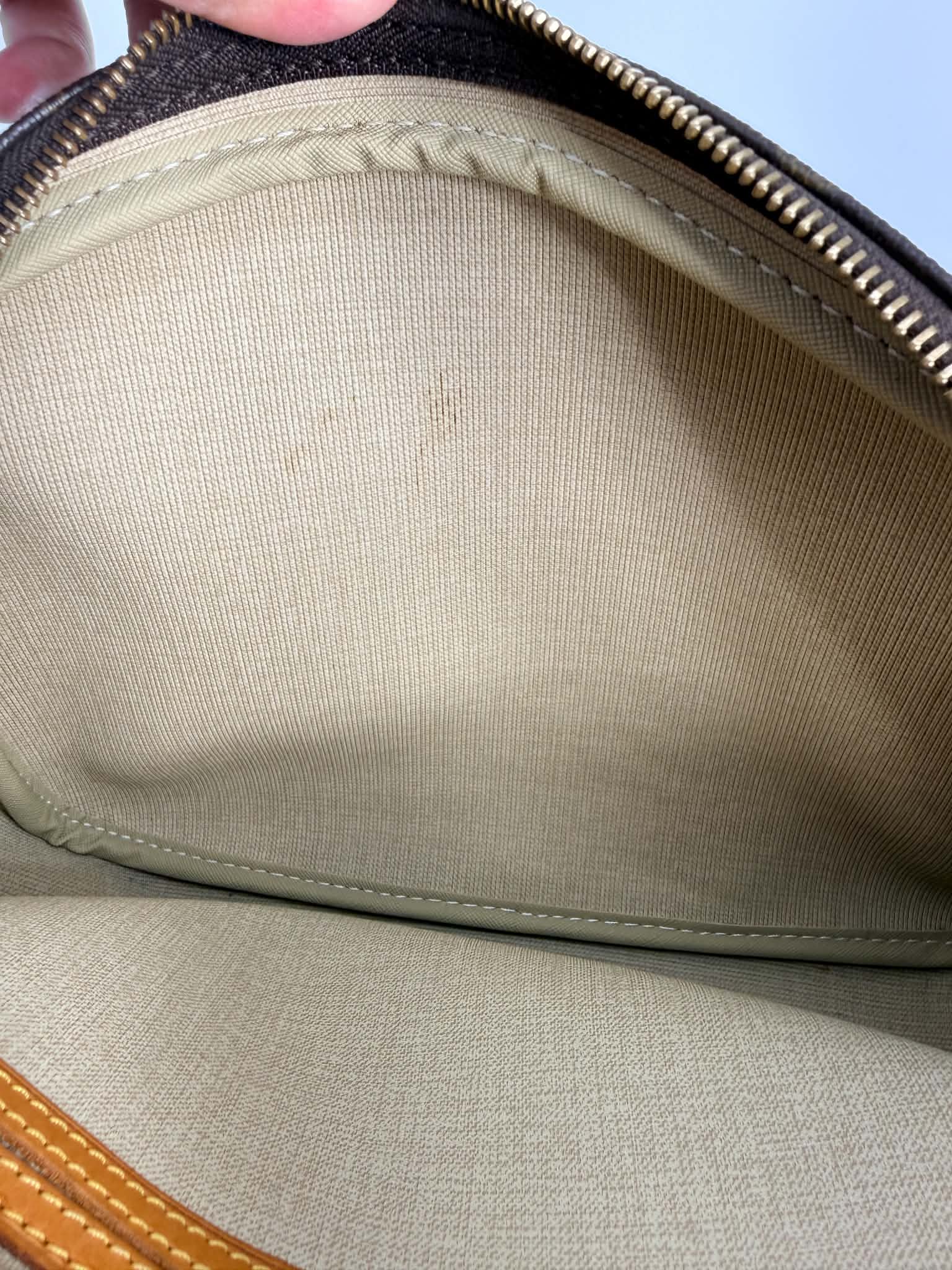 Louis Vuitton Reporter MM in Monogram