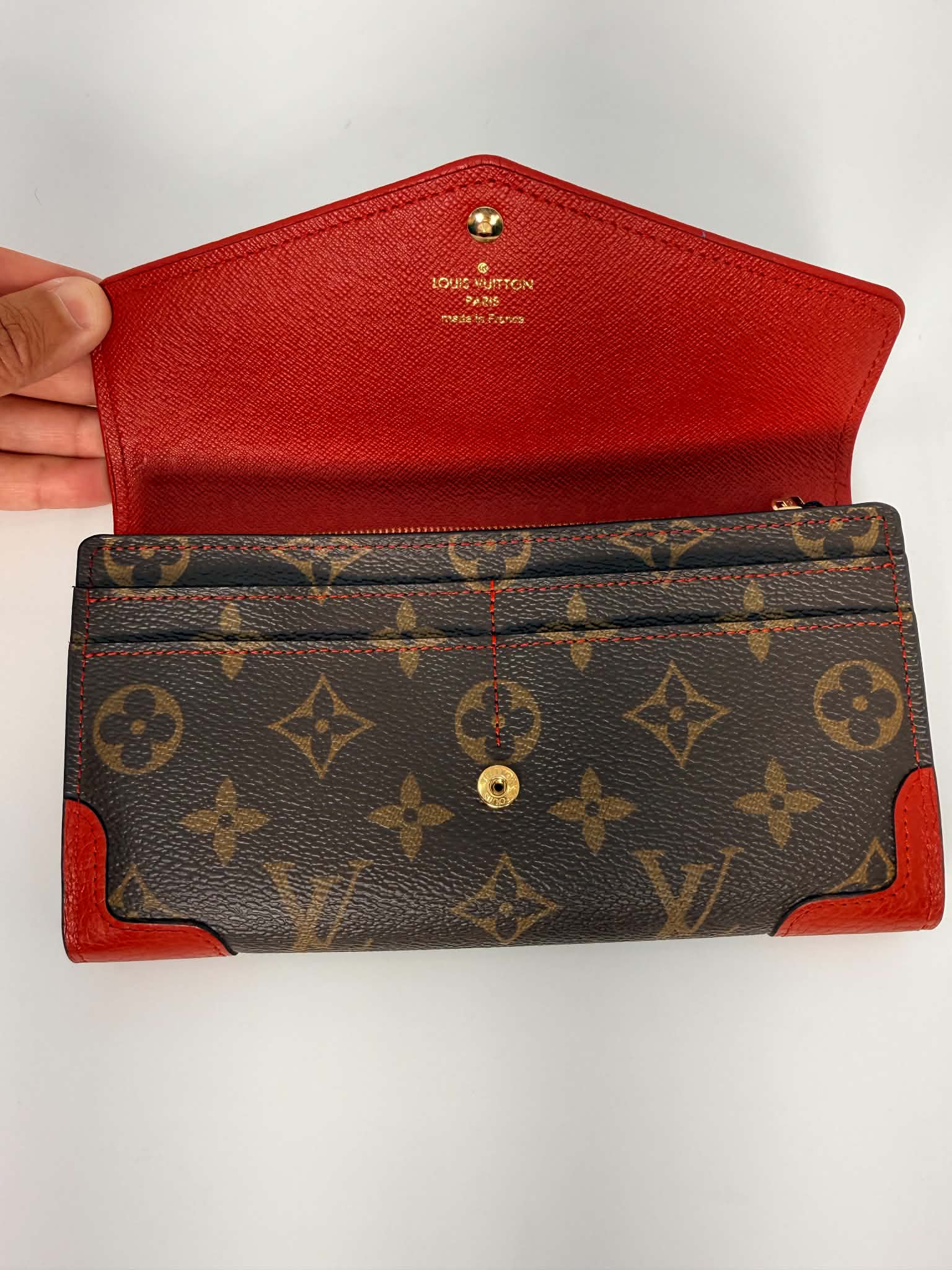 Louis Vuitton Monogram Sarah Retiro Wallet Cherry