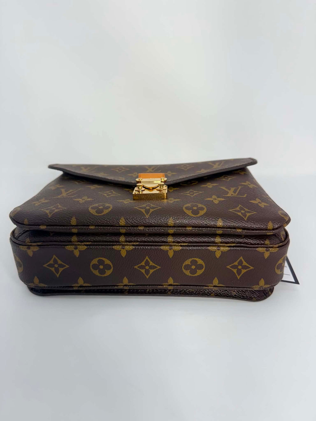 Louis Vuitton Monogram Pochette Metis