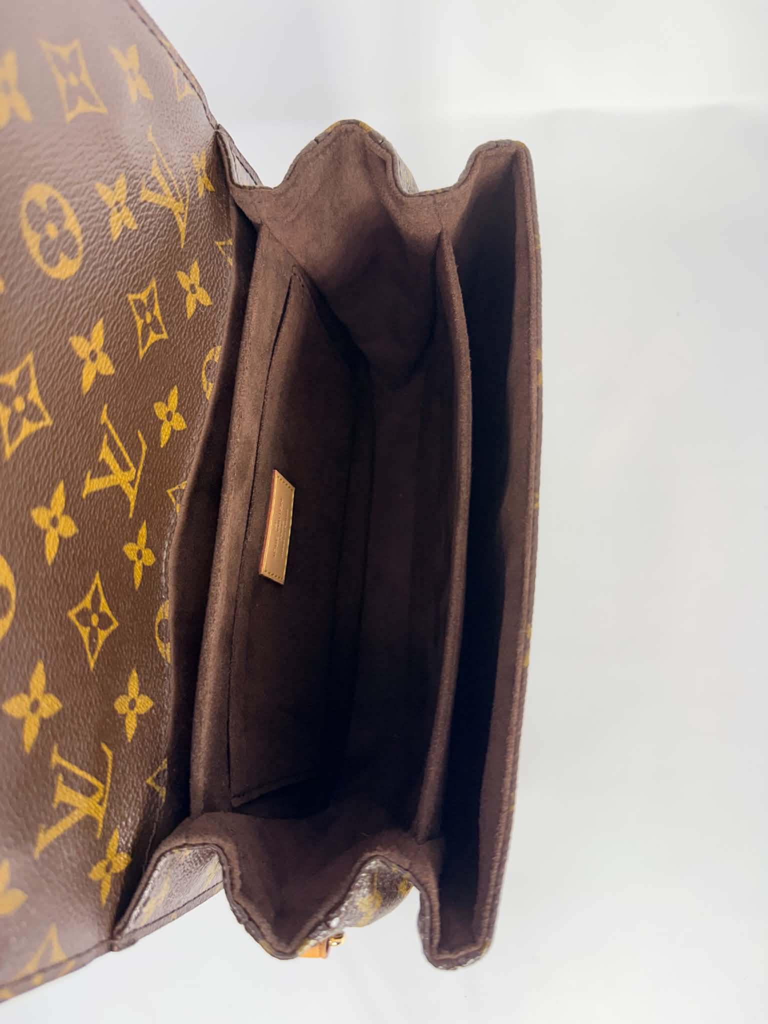 Louis Vuitton Monogram Pochette Metis