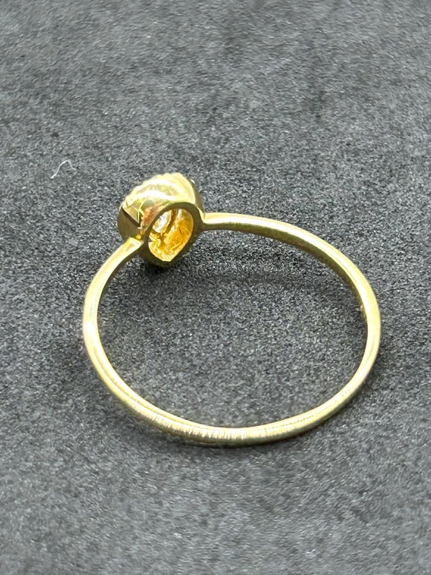 Tear Drop Diamond Ring in 18K Yellow Gold