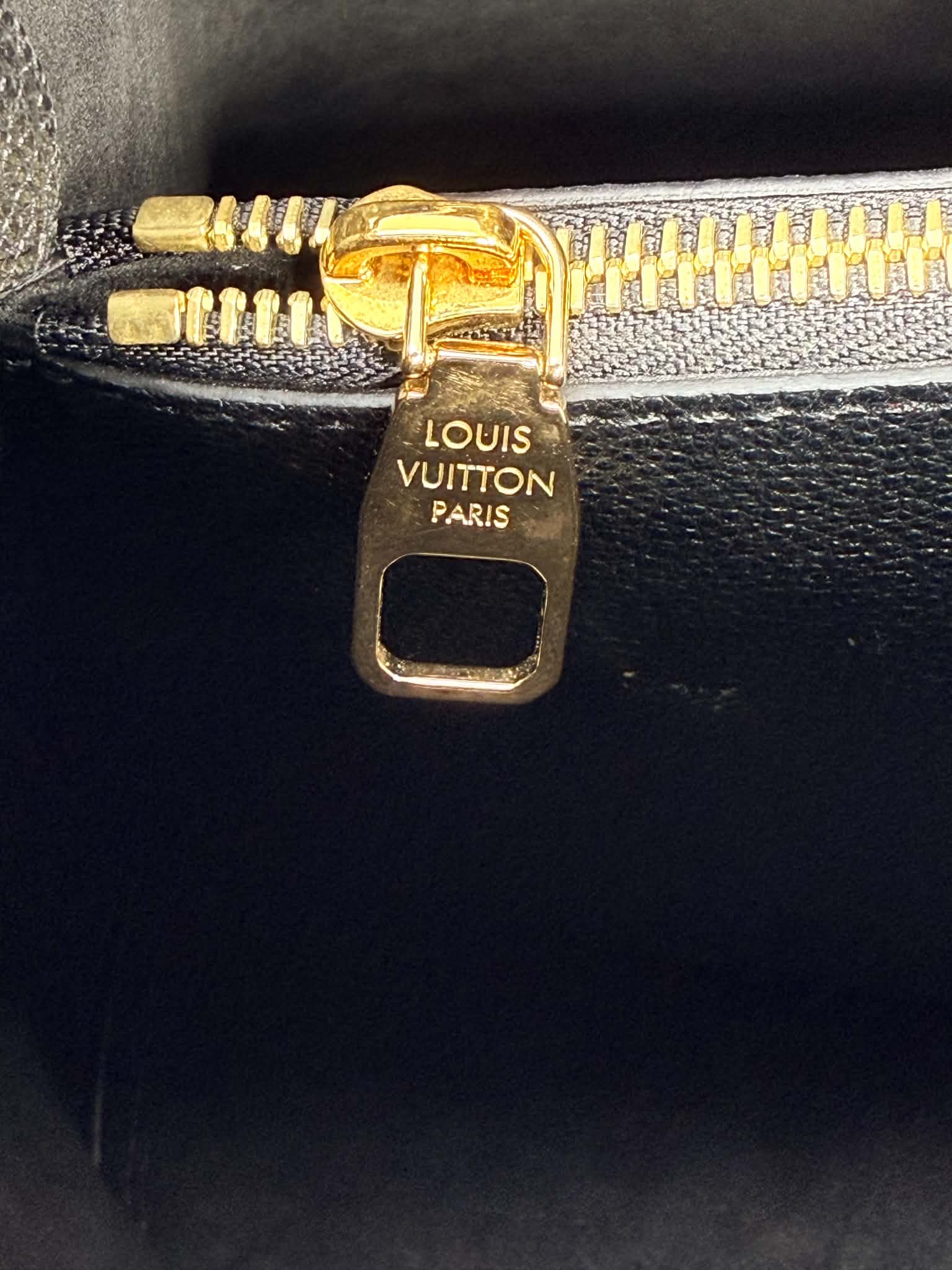 Louis Vuitton Empreinte Neonoe MM Black