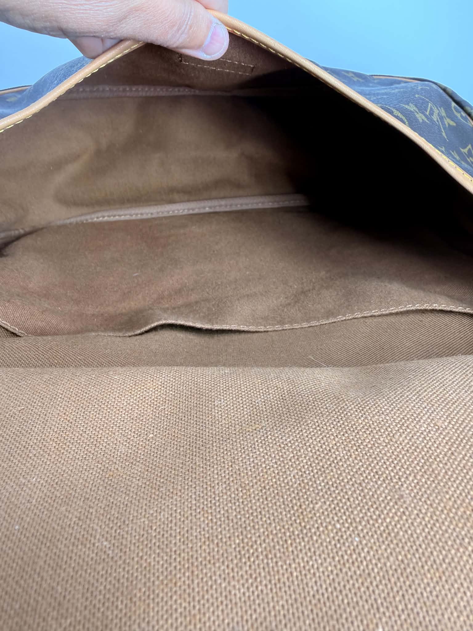 Louis Vuitton Saumar 30 in Monogram