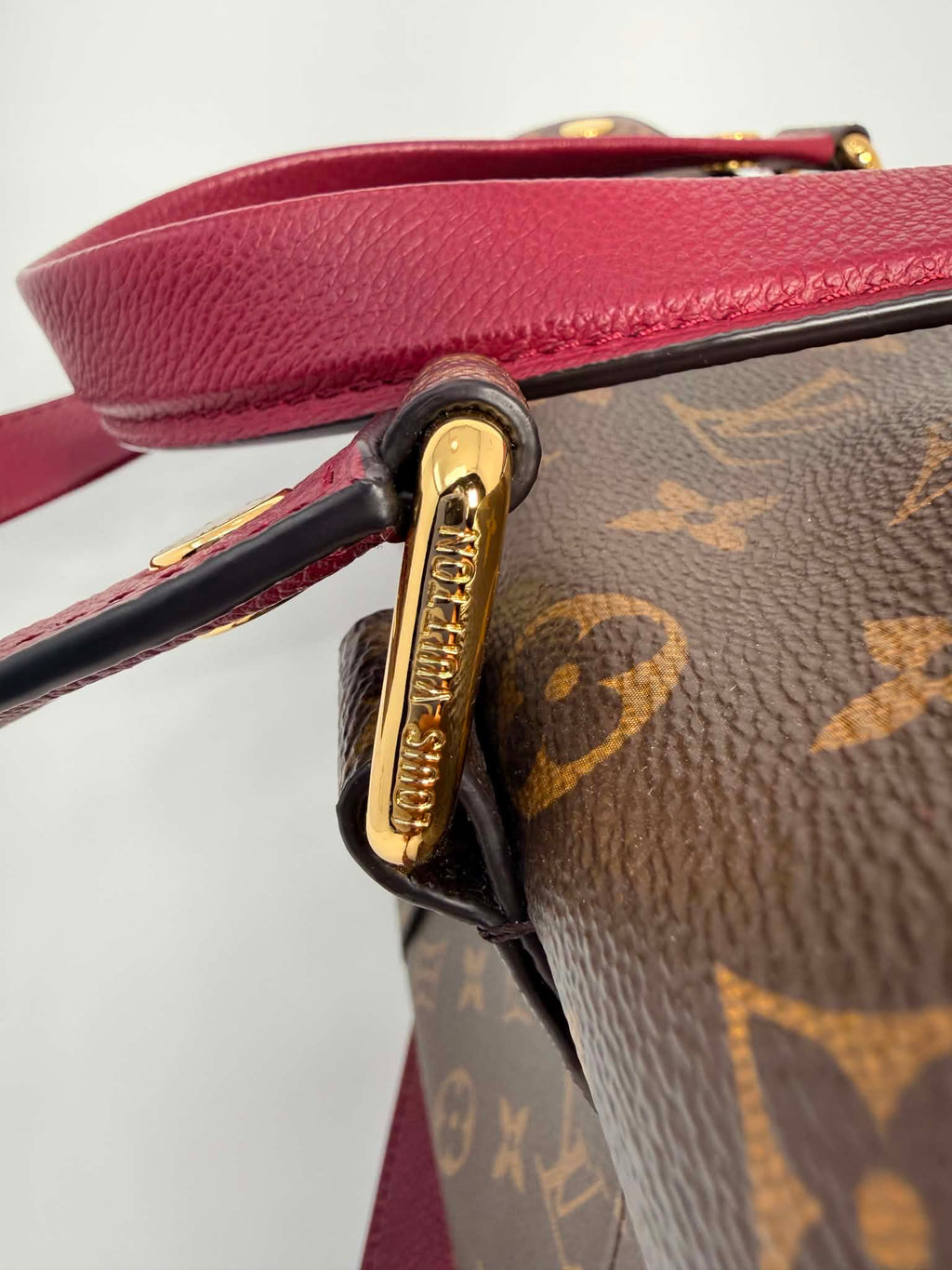 Louis Vuitton Monogram Manhattan NM Raisin