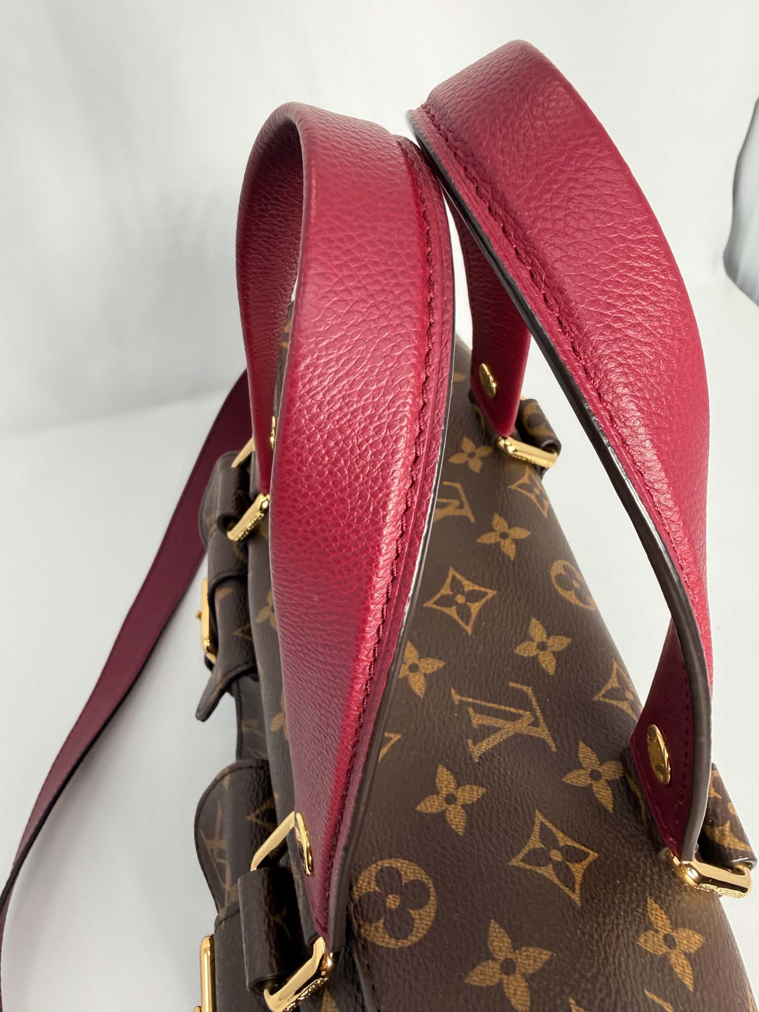 Louis Vuitton Monogram Manhattan NM Raisin