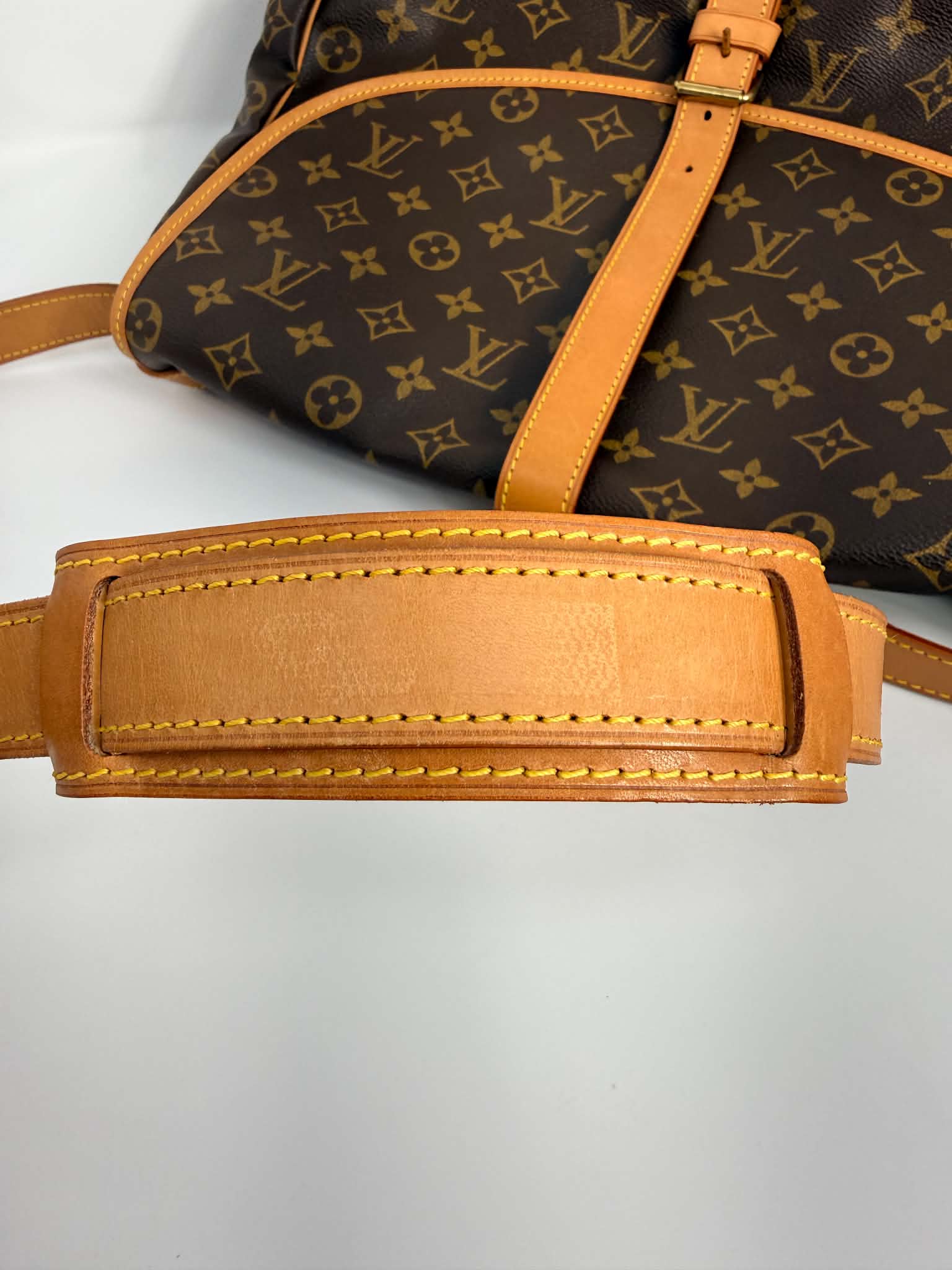Louis Vuitton Saumar 30 in Monogram