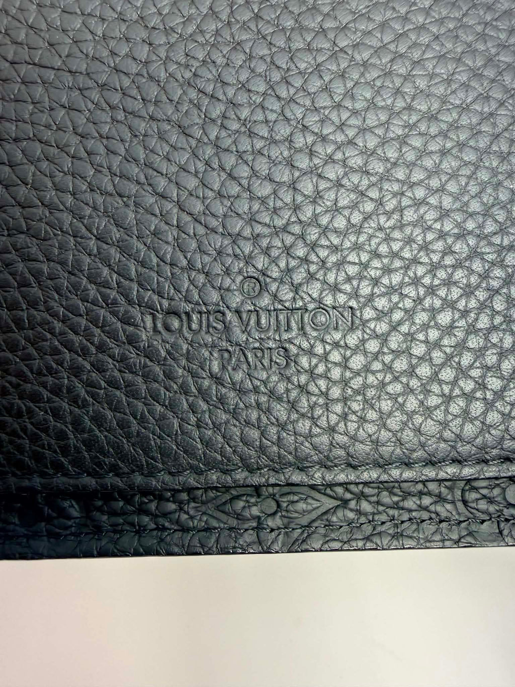Louis Vuitton S Lock Sling Bag in black Taurillon leather