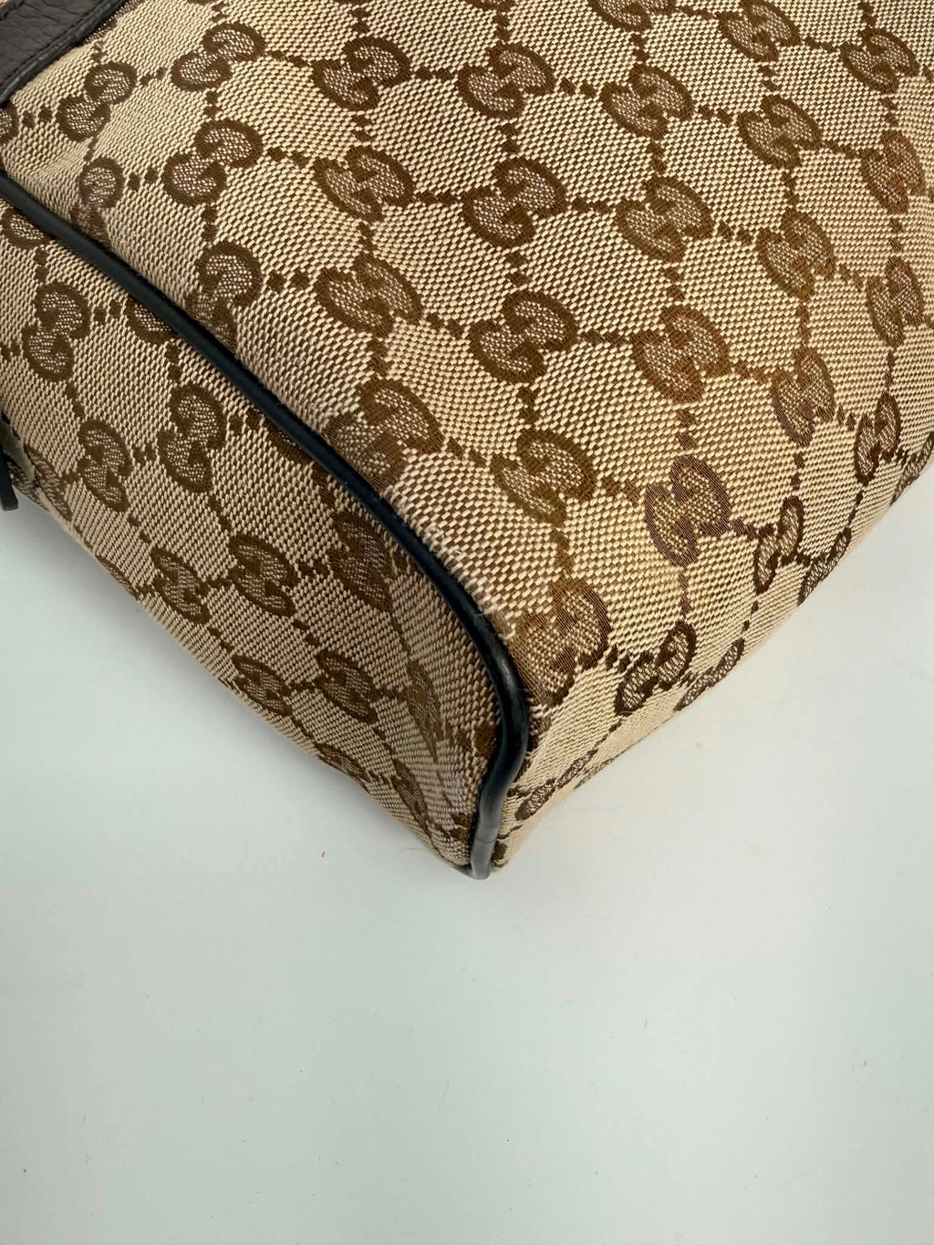 Gucci Messenger Bag