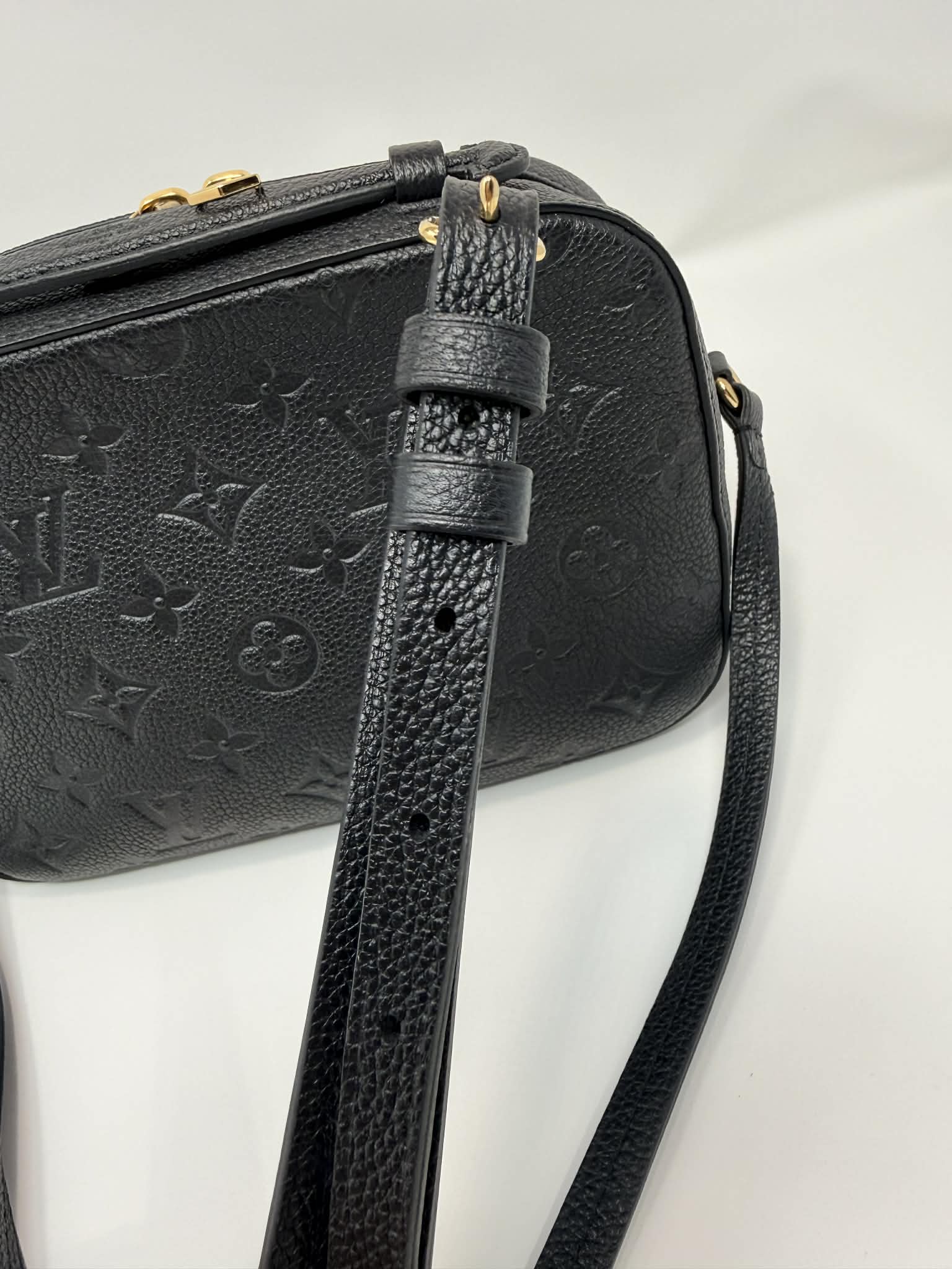 Louis Vuitton Saintonge Black Empreinte Leather