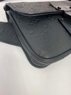Louis Vuitton S Lock Sling Bag in black Taurillon leather