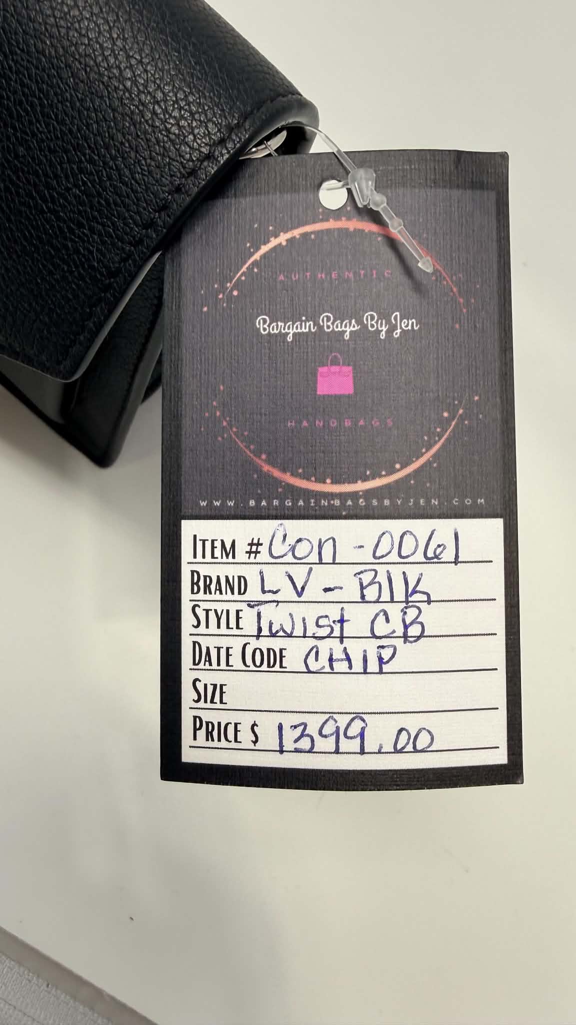 Louis Vuitton MyLockme Chain Pochette