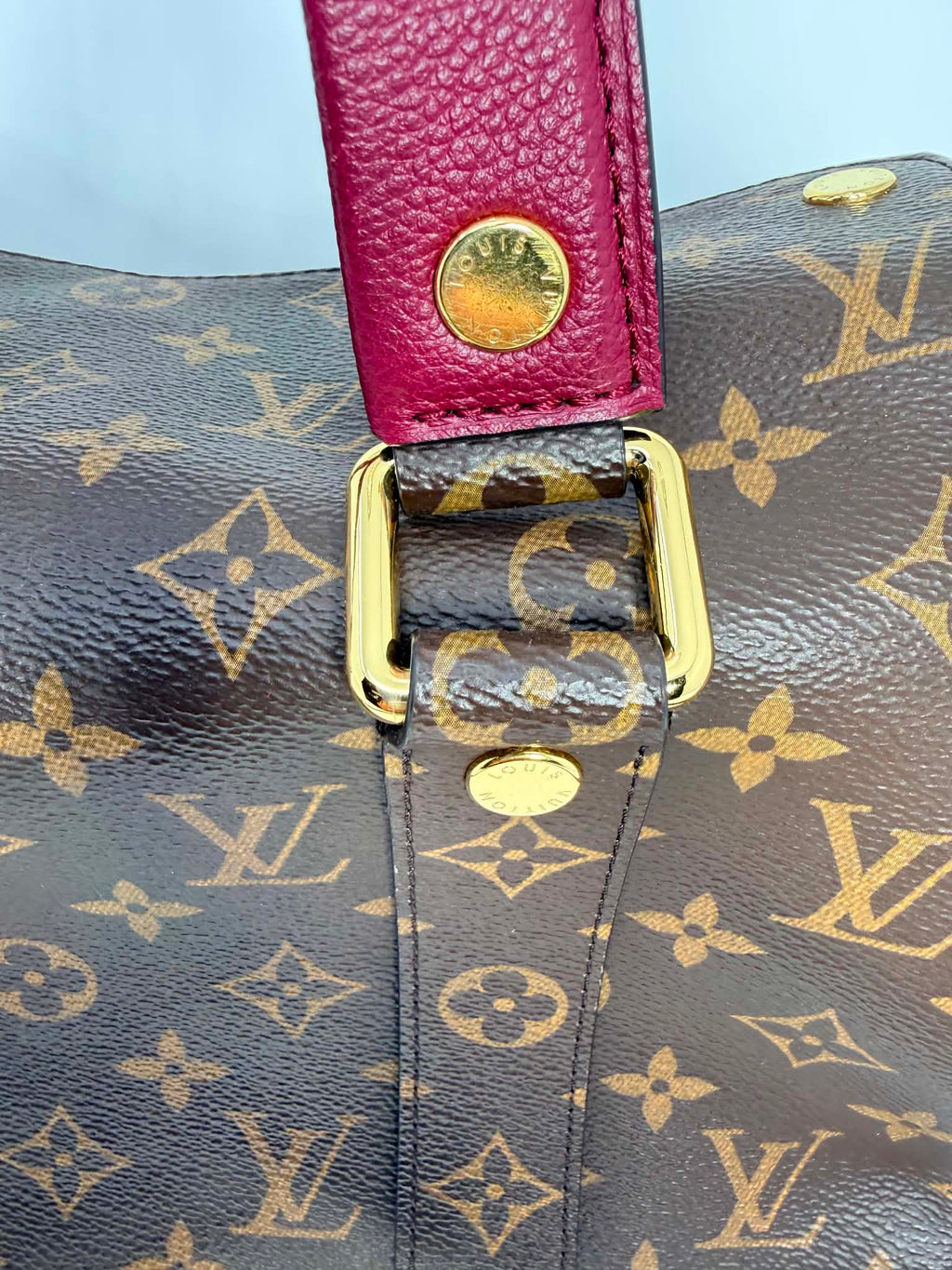 Louis Vuitton Monogram Manhattan NM Raisin
