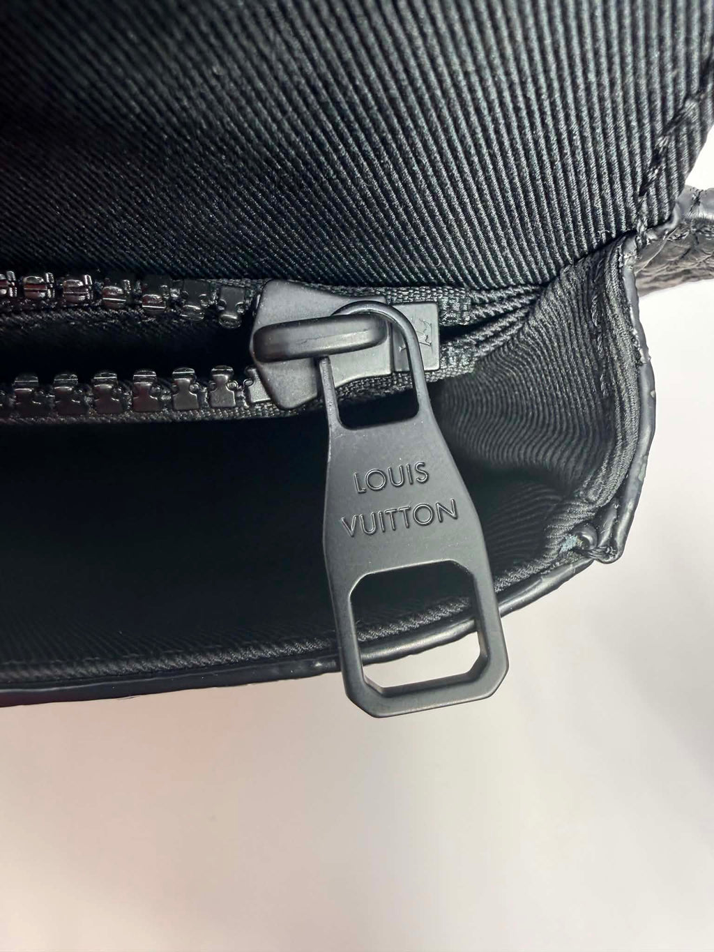 Louis Vuitton S Lock Sling Bag in black Taurillon leather