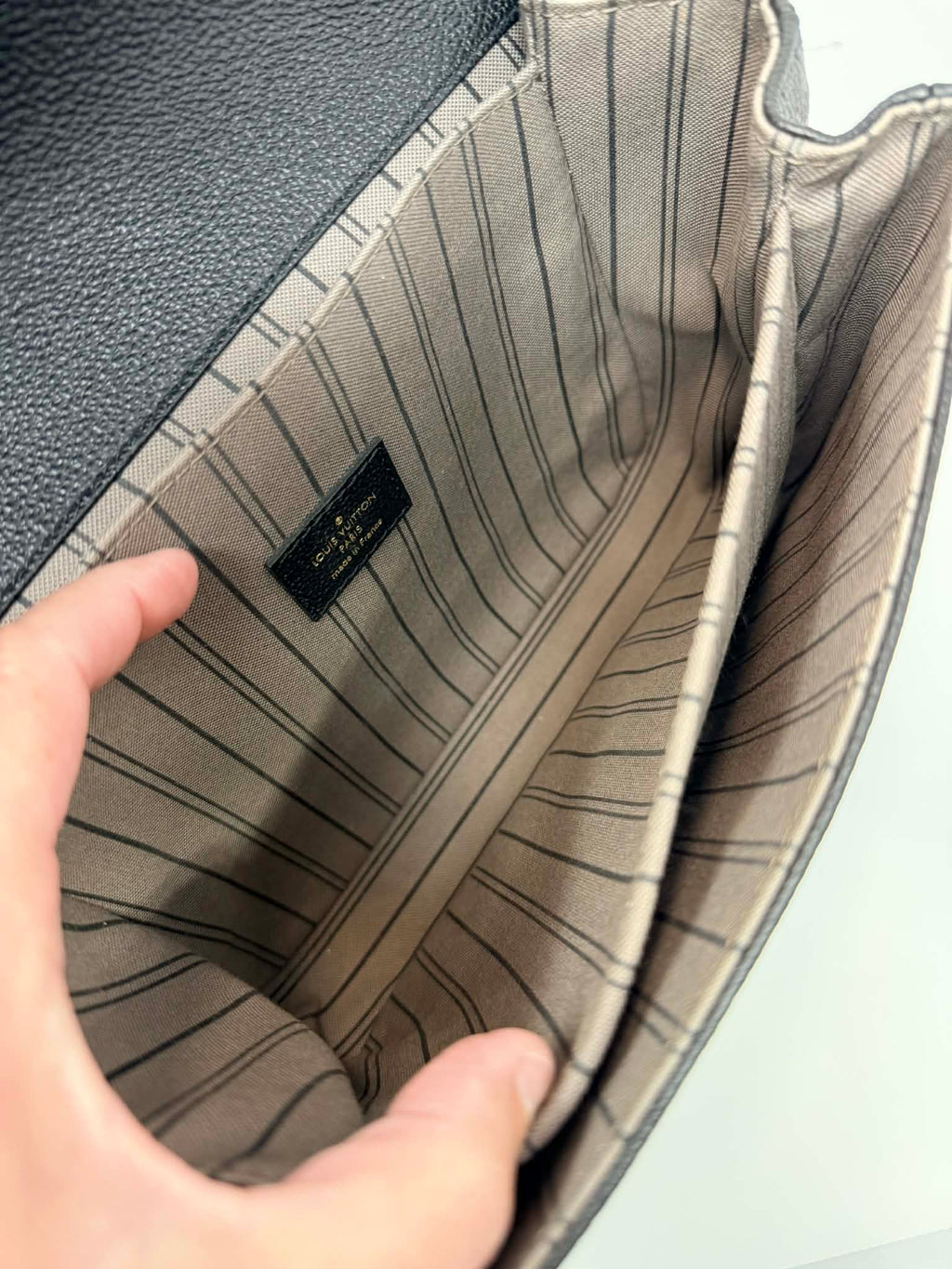 Louis Vuitton Metis Pochette Black Empriente Leather
