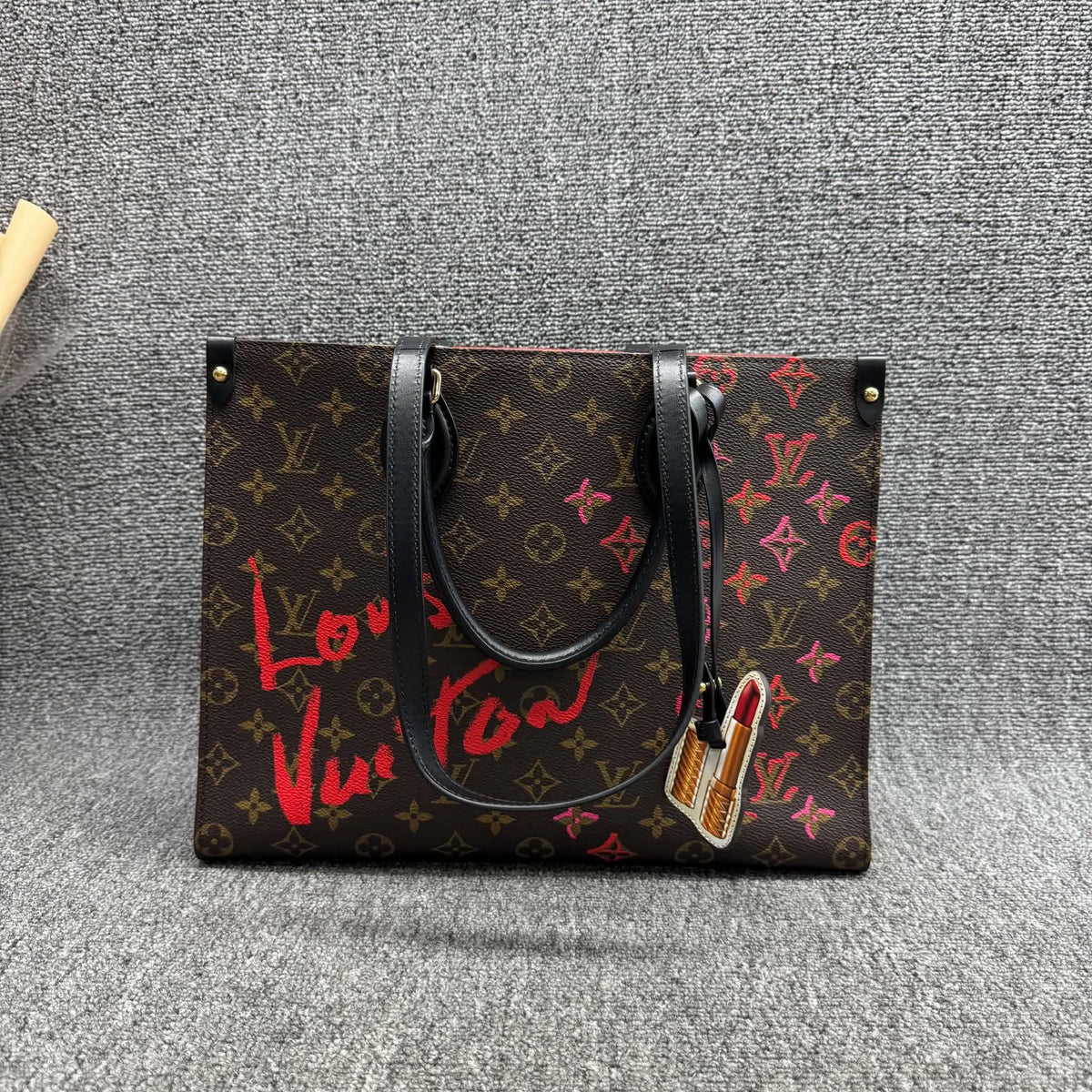 Louis Vuitton Monogram Fall In Love Onthego MM