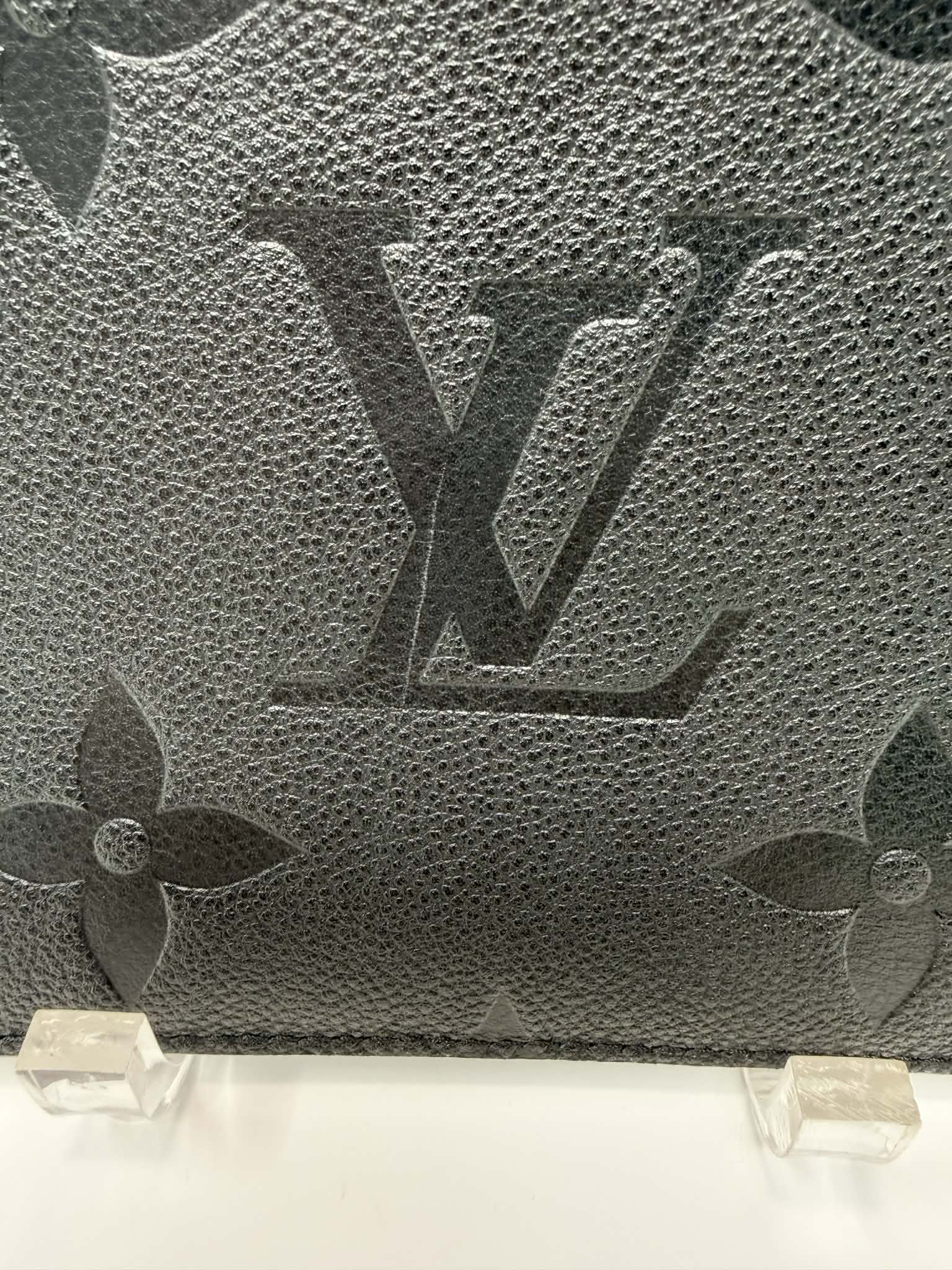 Louis Vuitton Neverfull MM Empreinte Leather Black with Pouch