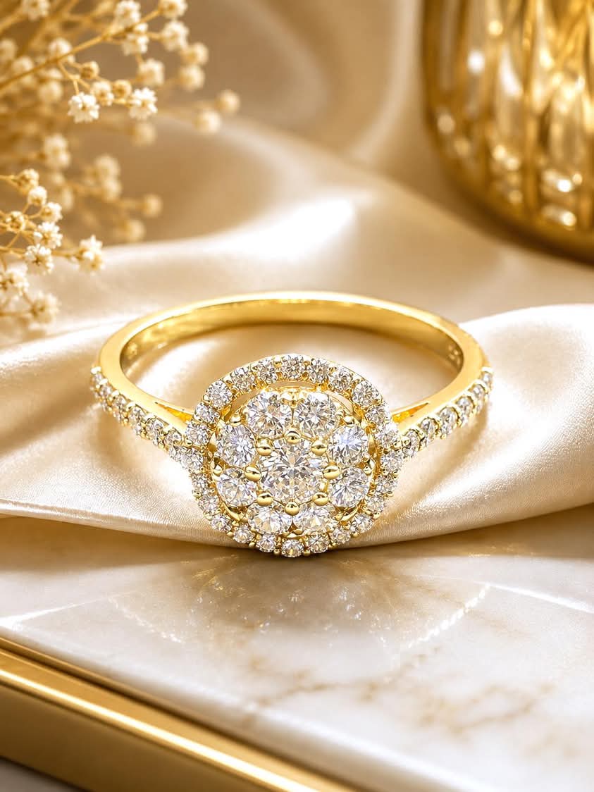 Cluster Diamond Ring in 18K Yellow Gold